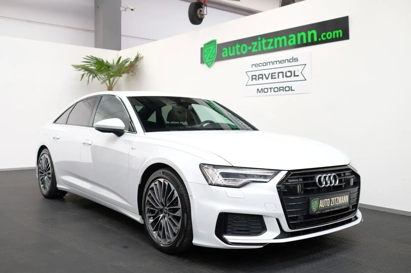 Audi A6 Lim. 50 TFSIe S-Line quattro sport/LED/MMI Blanc - 1