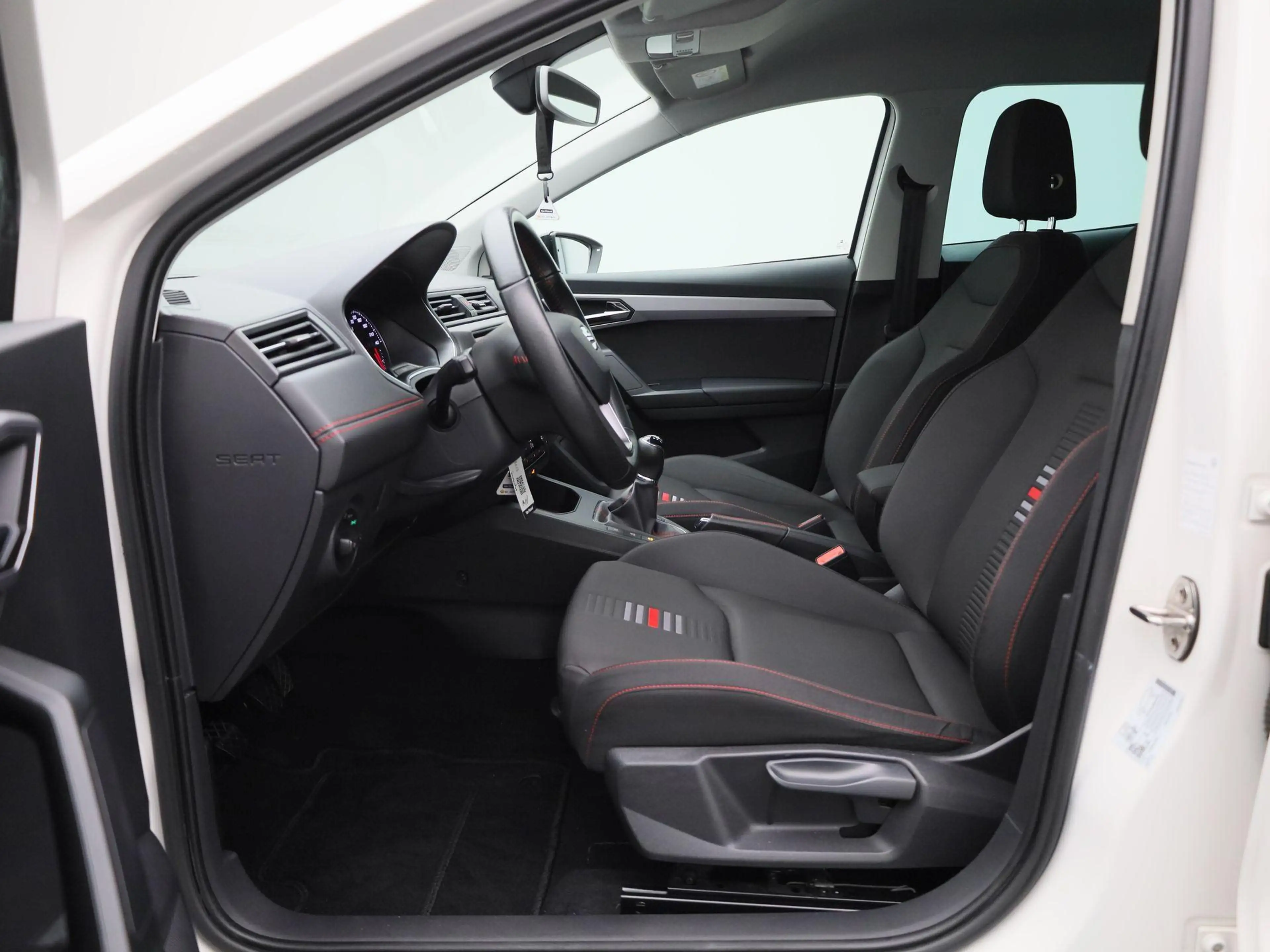SEAT Ibiza 1.0 TSI FR Business Intense | Apple Carplay / Andr — photo 11