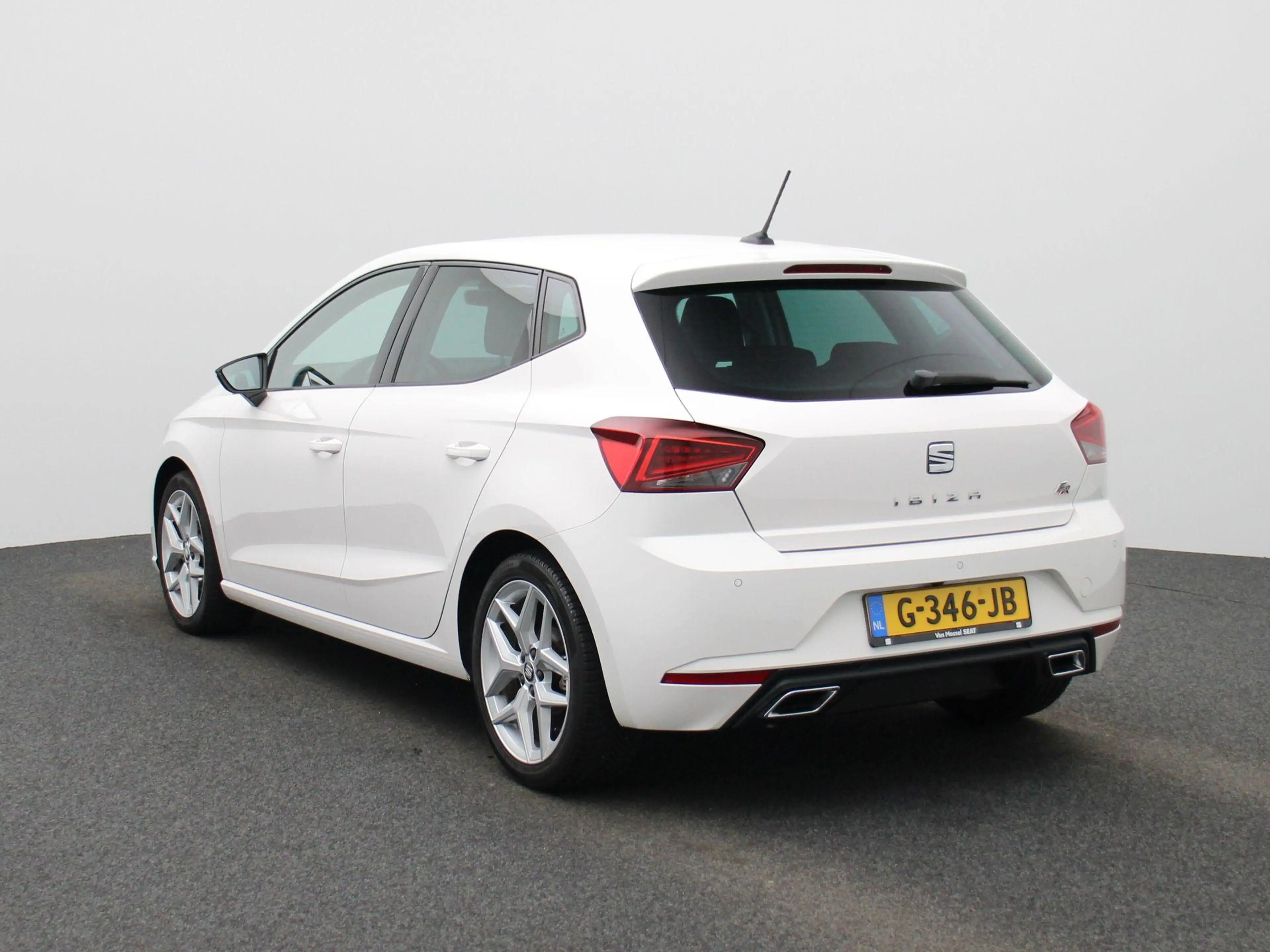 SEAT Ibiza 1.0 TSI FR Business Intense | Apple Carplay / Andr — photo 2