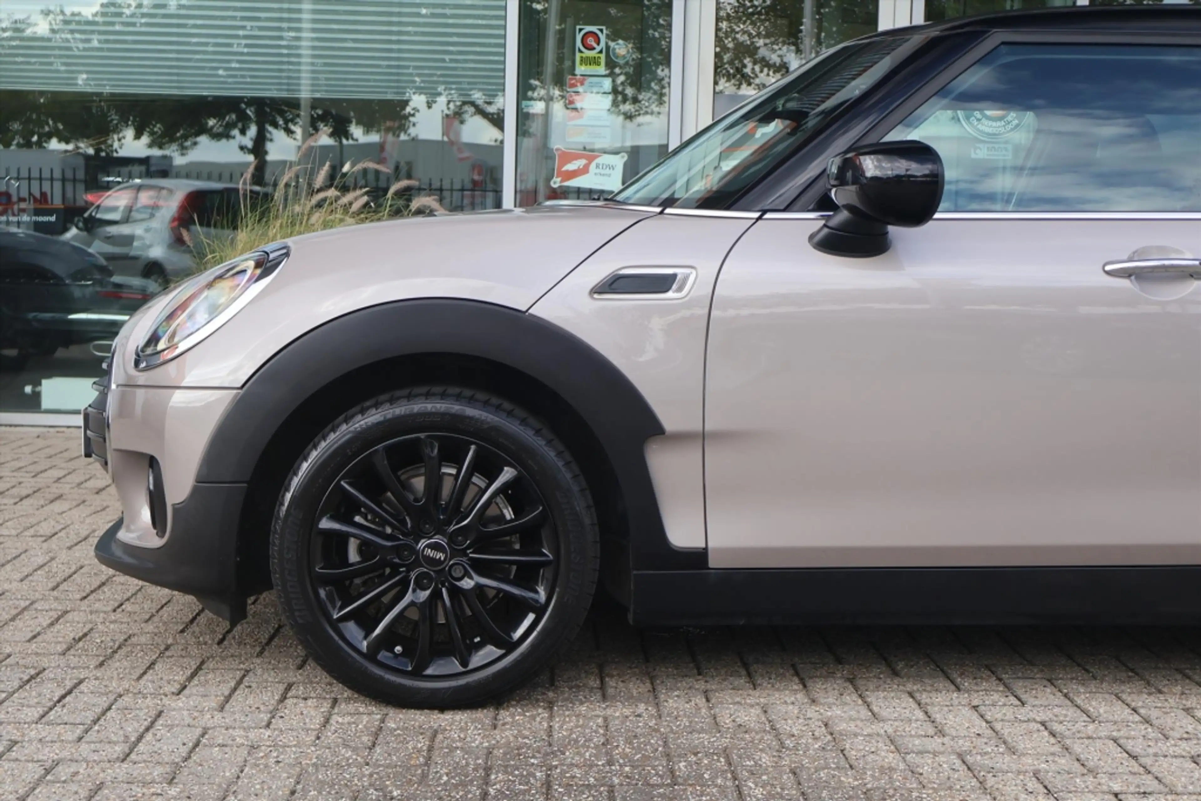 MINI Cooper Clubman Mini (f54) 1.5 Business Edition 136pk | Camera | V — photo 15