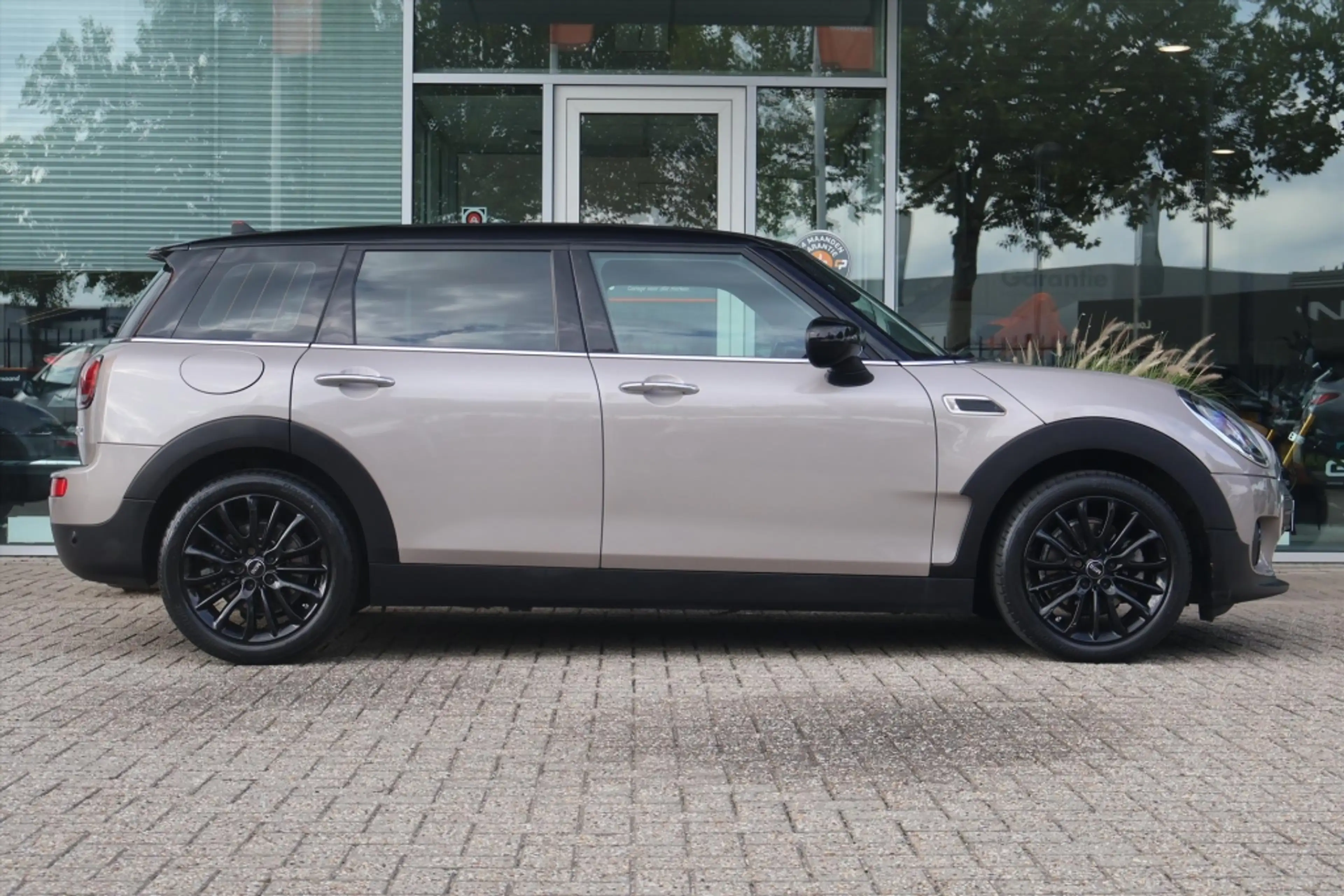 MINI Cooper Clubman Mini (f54) 1.5 Business Edition 136pk | Camera | V — photo 20