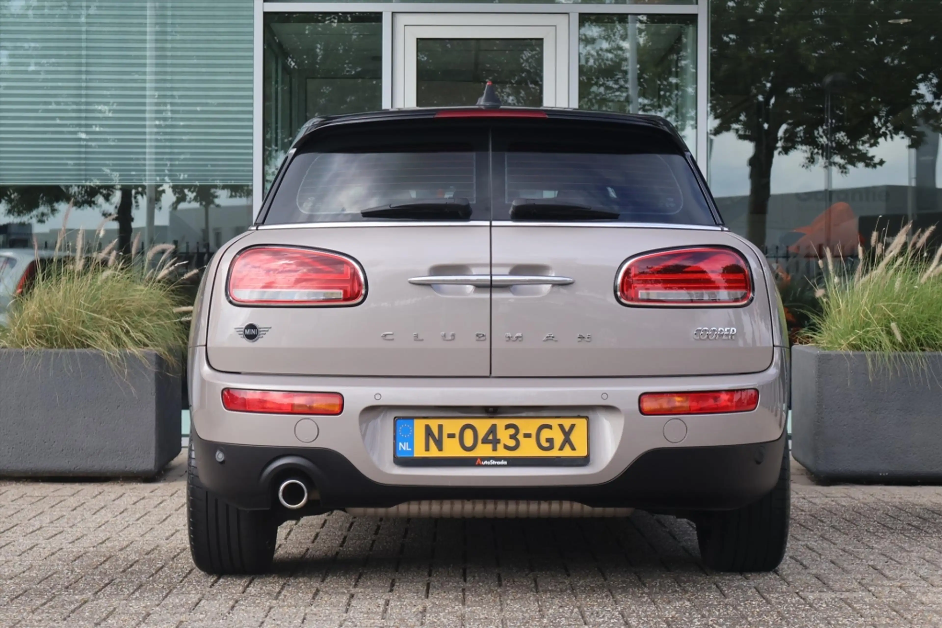 MINI Cooper Clubman Mini (f54) 1.5 Business Edition 136pk | Camera | V — photo 33