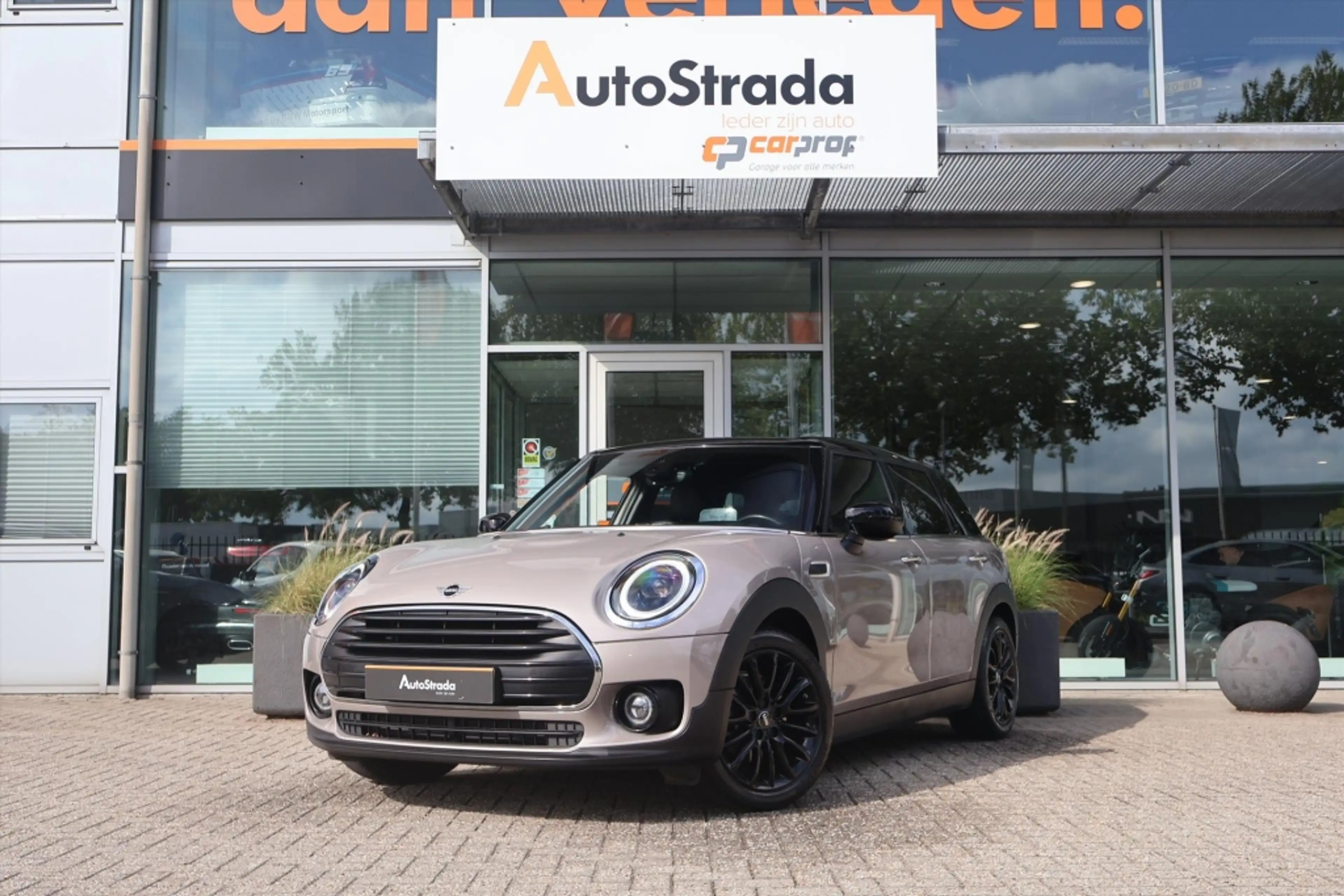 MINI Cooper Clubman Mini (f54) 1.5 Business Edition 136pk | Camera | V — photo 3