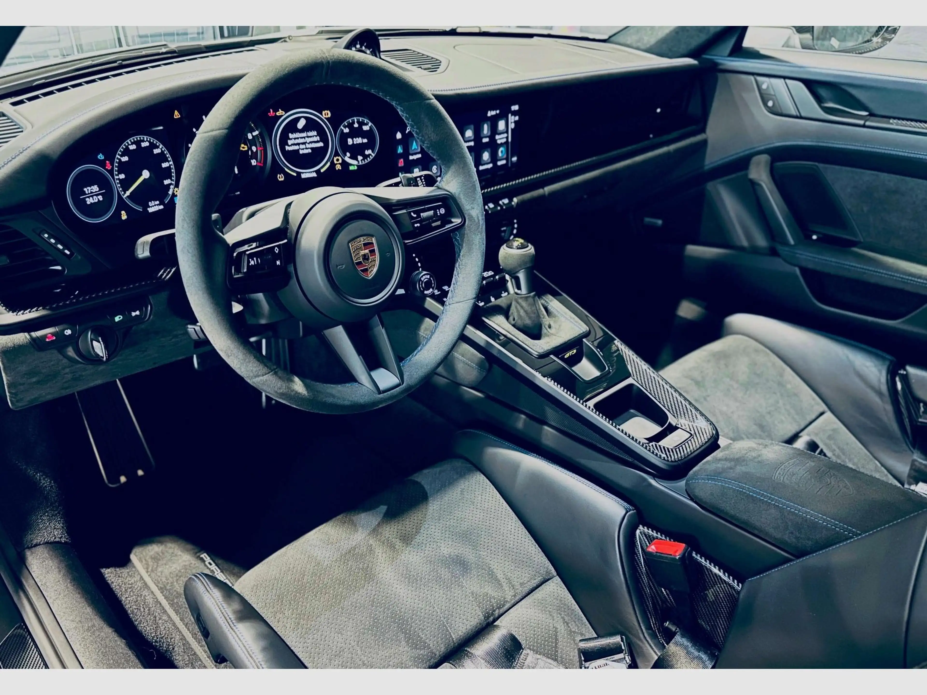 Porsche 992 992.1 GT3 CLUBSPORT PDK — photo 10