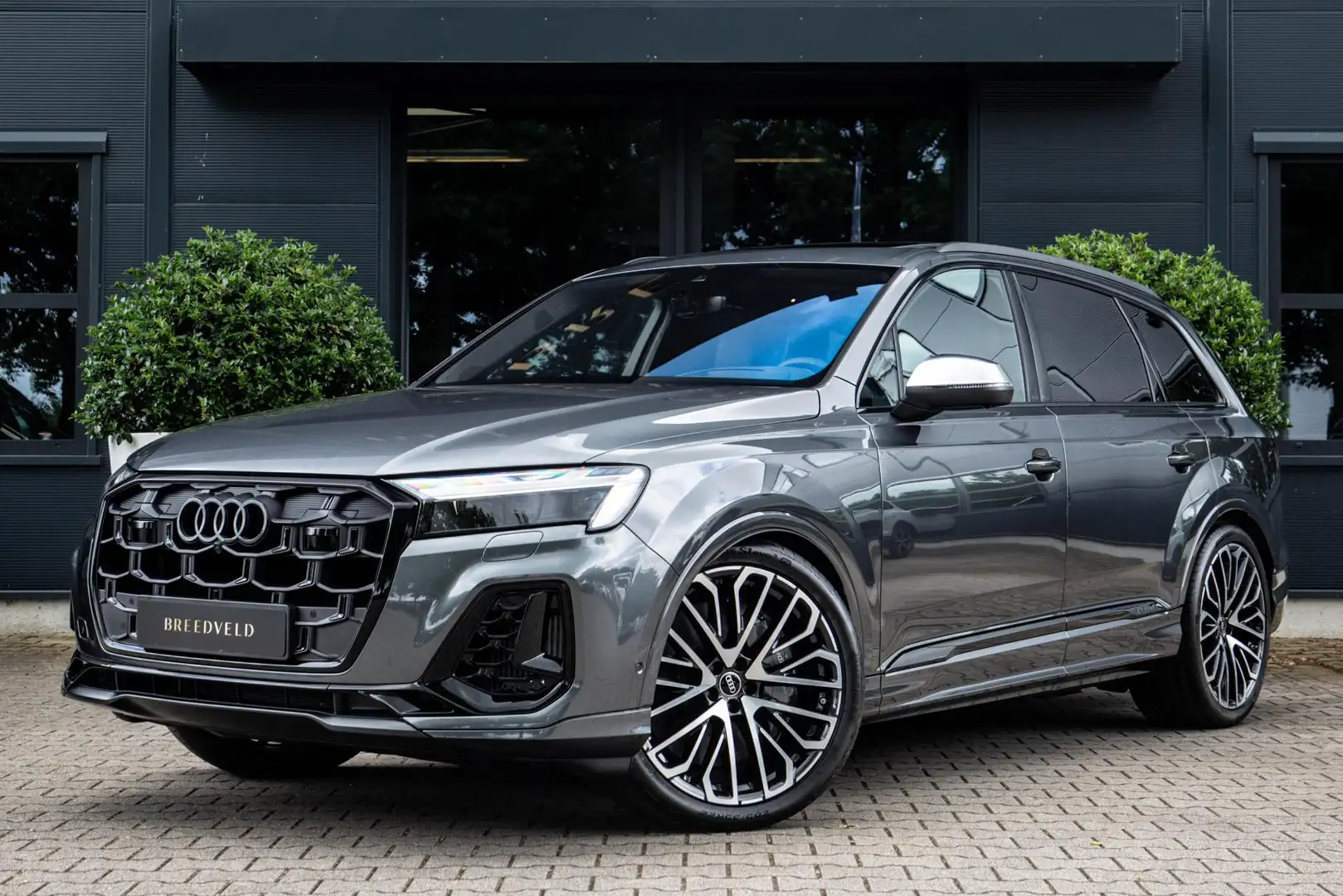 Audi SQ7 4.0 TFSI 507pk 7p, Keramisch, B&O Advanced, Full-o Grijs - 1