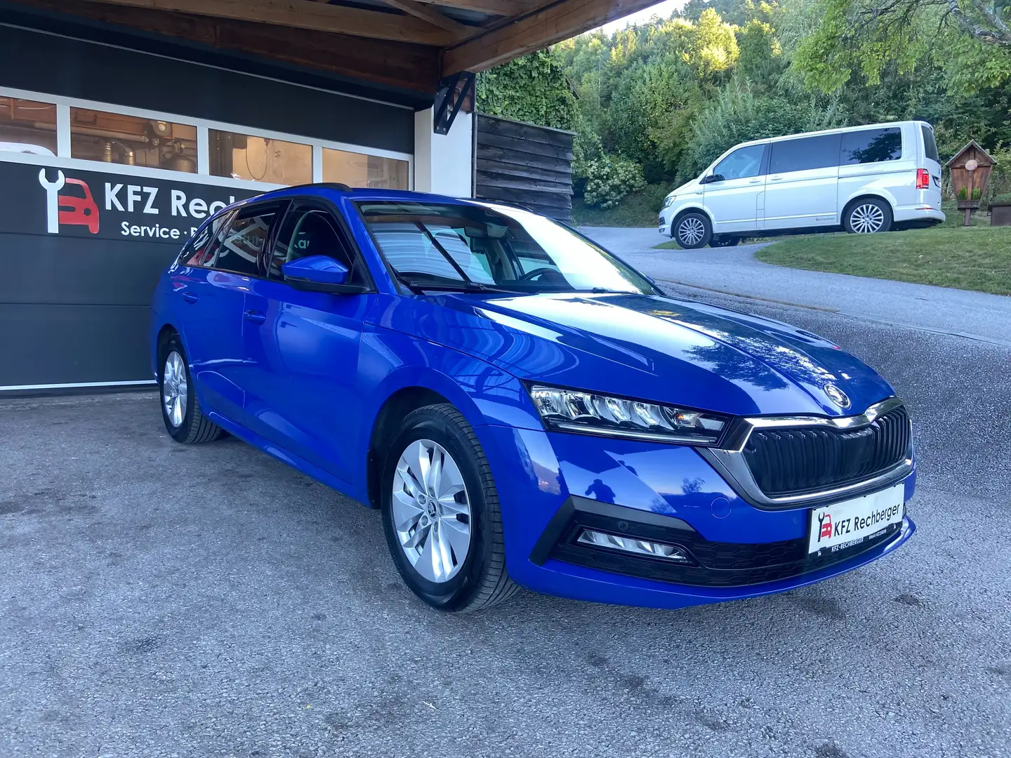Skoda Octavia AMBITION LED APP MULTI TEMPOMAT TELEFON AHV Bleu - 1