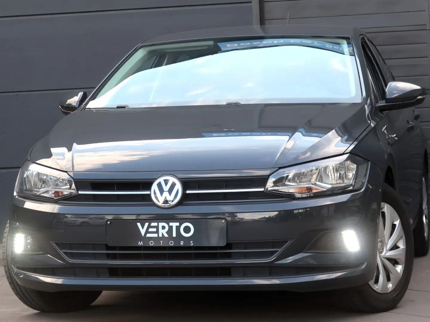 Volkswagen Polo Polo 1.0 Comfortline Gris - 2