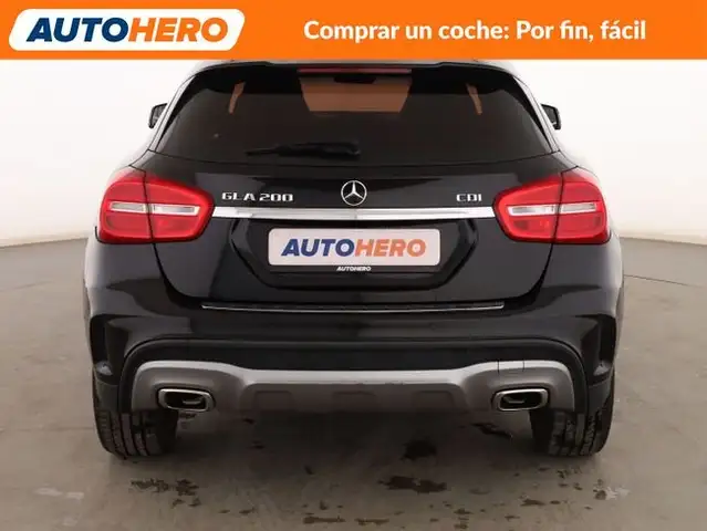 Mercedes-Benz Gla Class view 5
