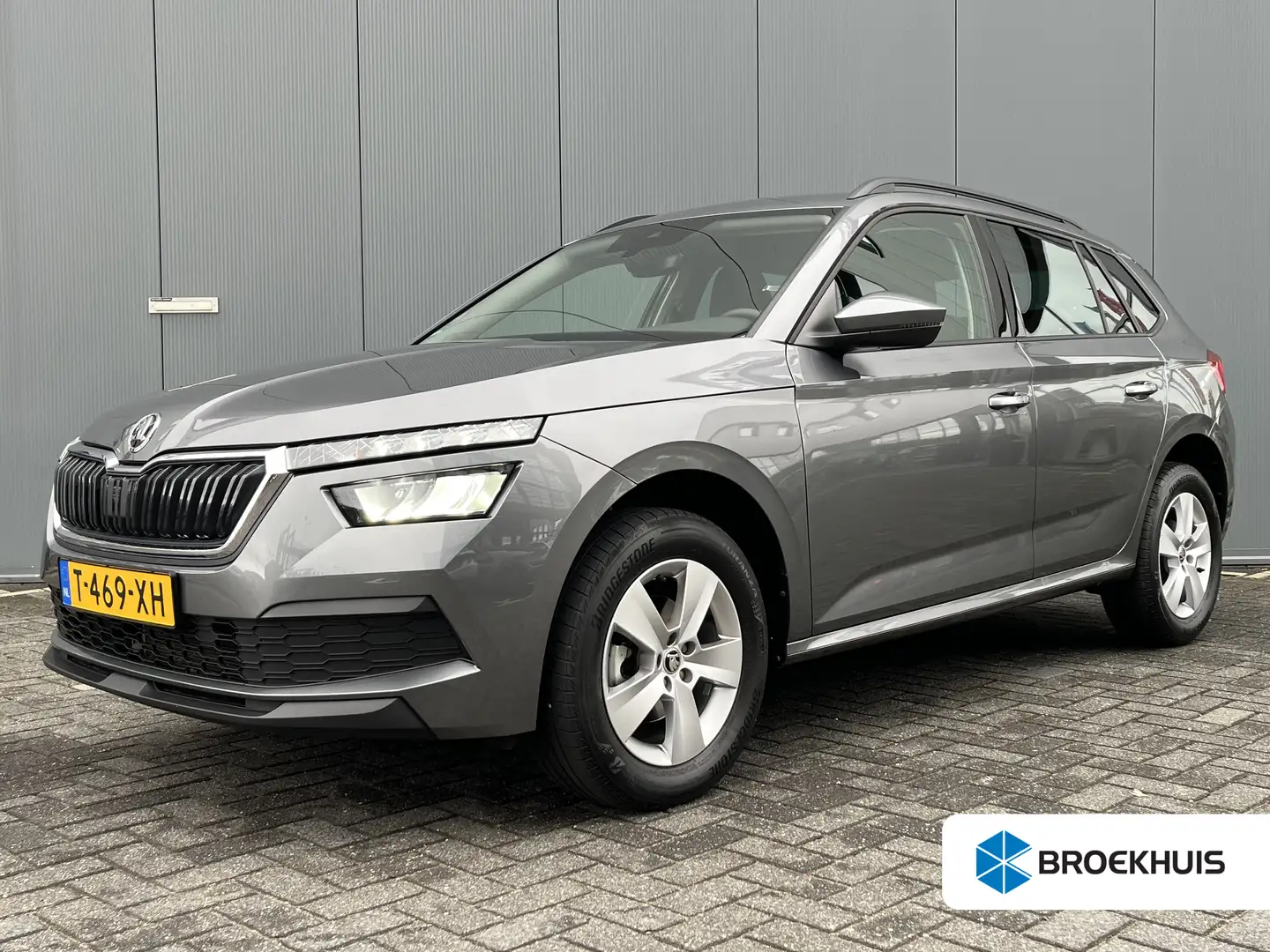 Skoda Kamiq 1.0 TSI 110pk Ambition | Airco | Trekhaak uitklapb Grijs - 1