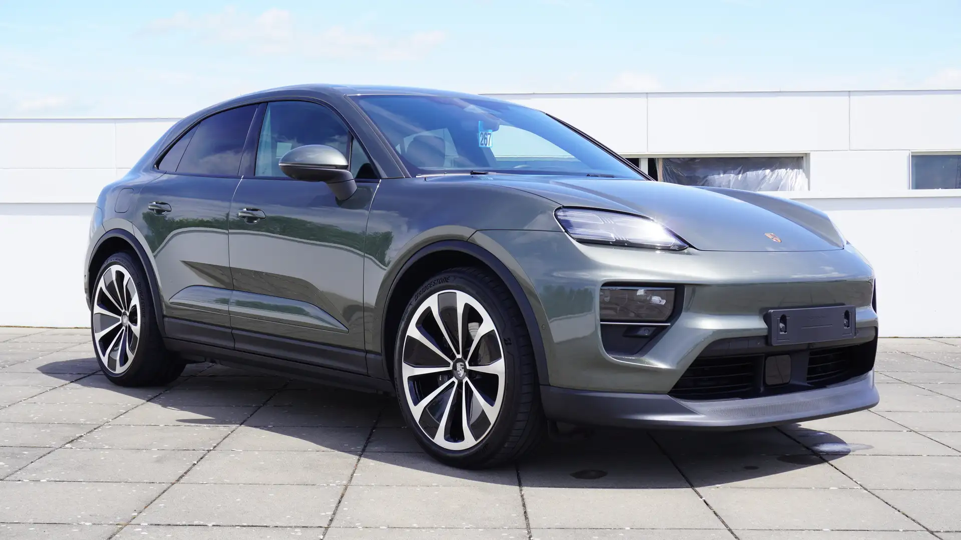 Porsche Macan 4ELEK/TREKH/22"/PASM/HEAD UP/LEDERPAK/MATRIX LED Vert - 1