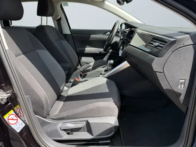 Volkswagen Polo view 10
