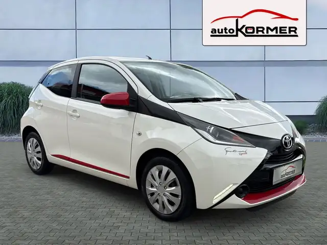 Toyota Aygo X 1.0 x-play Klima,Radio,Kamera,CarPlay,Allwetter