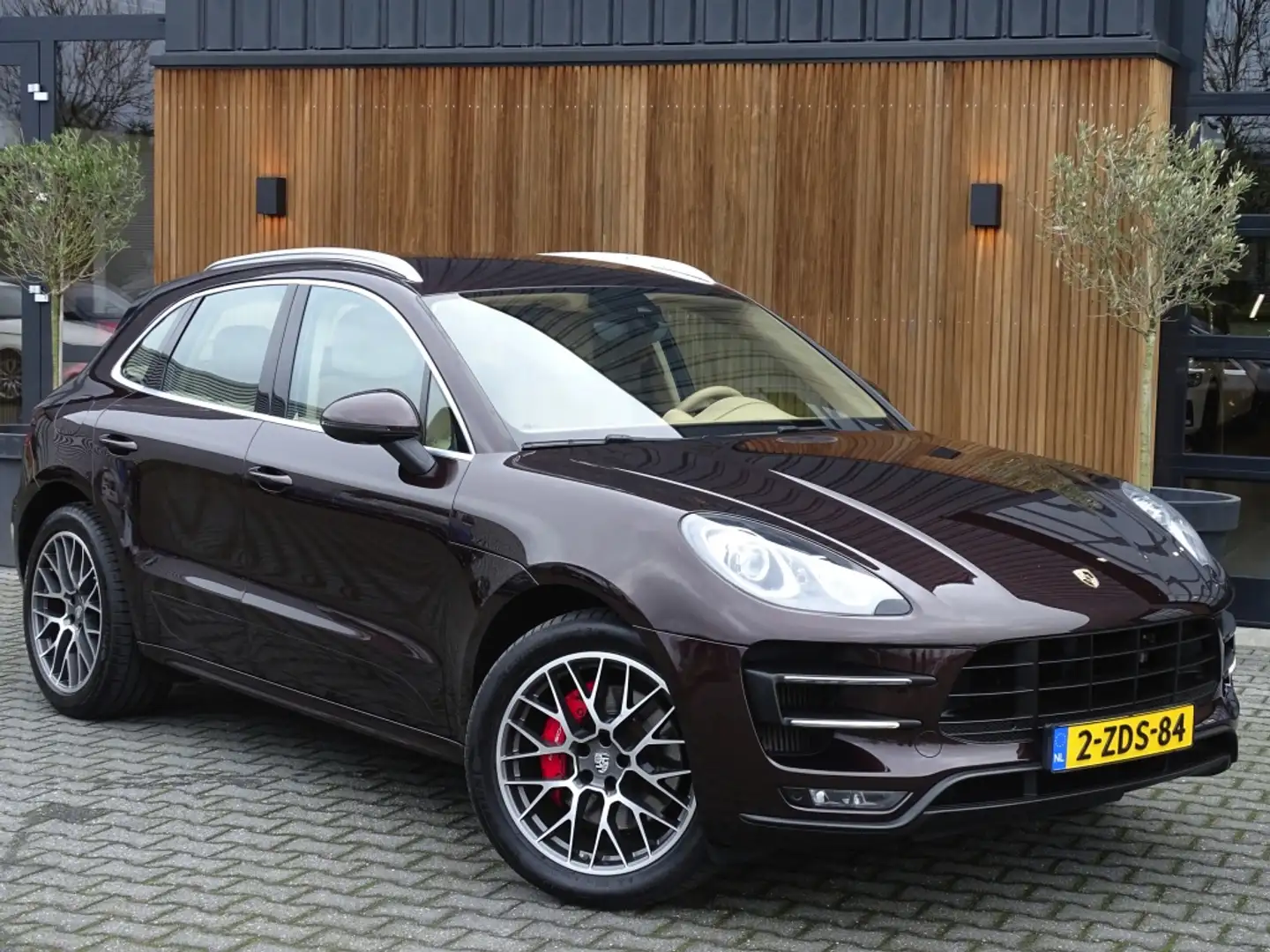 Porsche Macan 3.6 Turbo 400PK / PDLS+ / Exclusive / Sport Chrono Bruin - 2