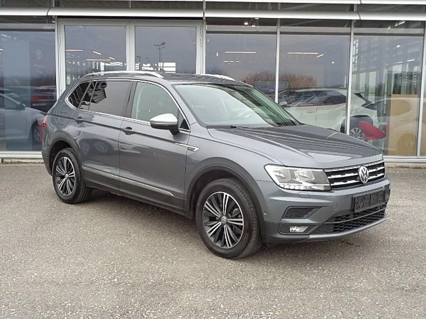 Volkswagen Tiguan Allspace 2,0 TDI SCR DSG Allspace *Navi *AHK Grau - 2
