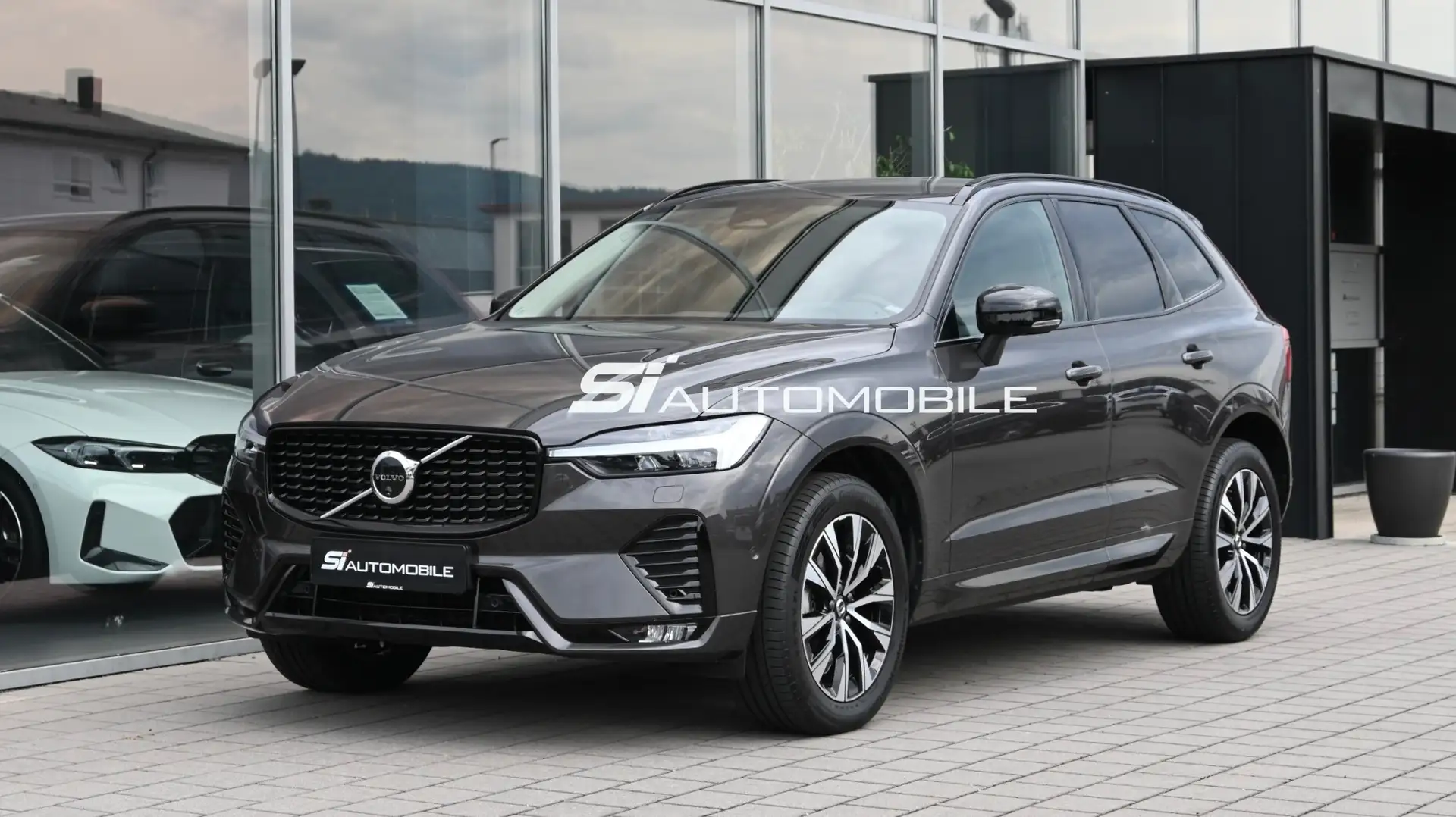 Volvo XC60 B4 D Plus Dark *ACC*STANDHEIZ*360°KAM*HARMAN* Gris - 1