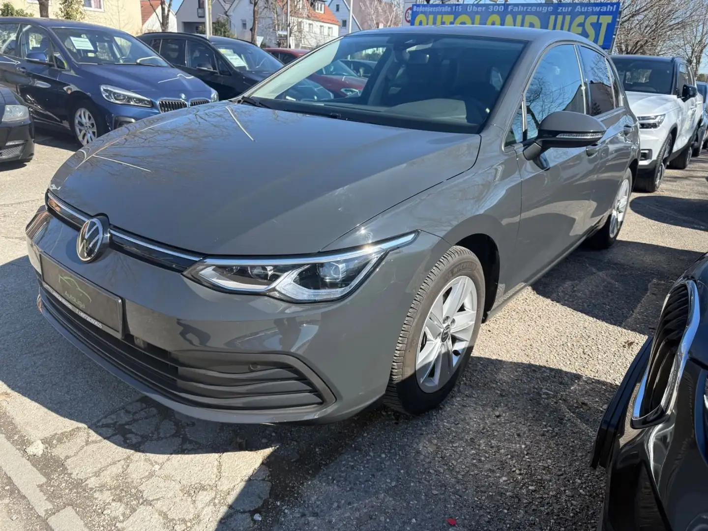 Volkswagen Golf VIII Life Grigio - 2