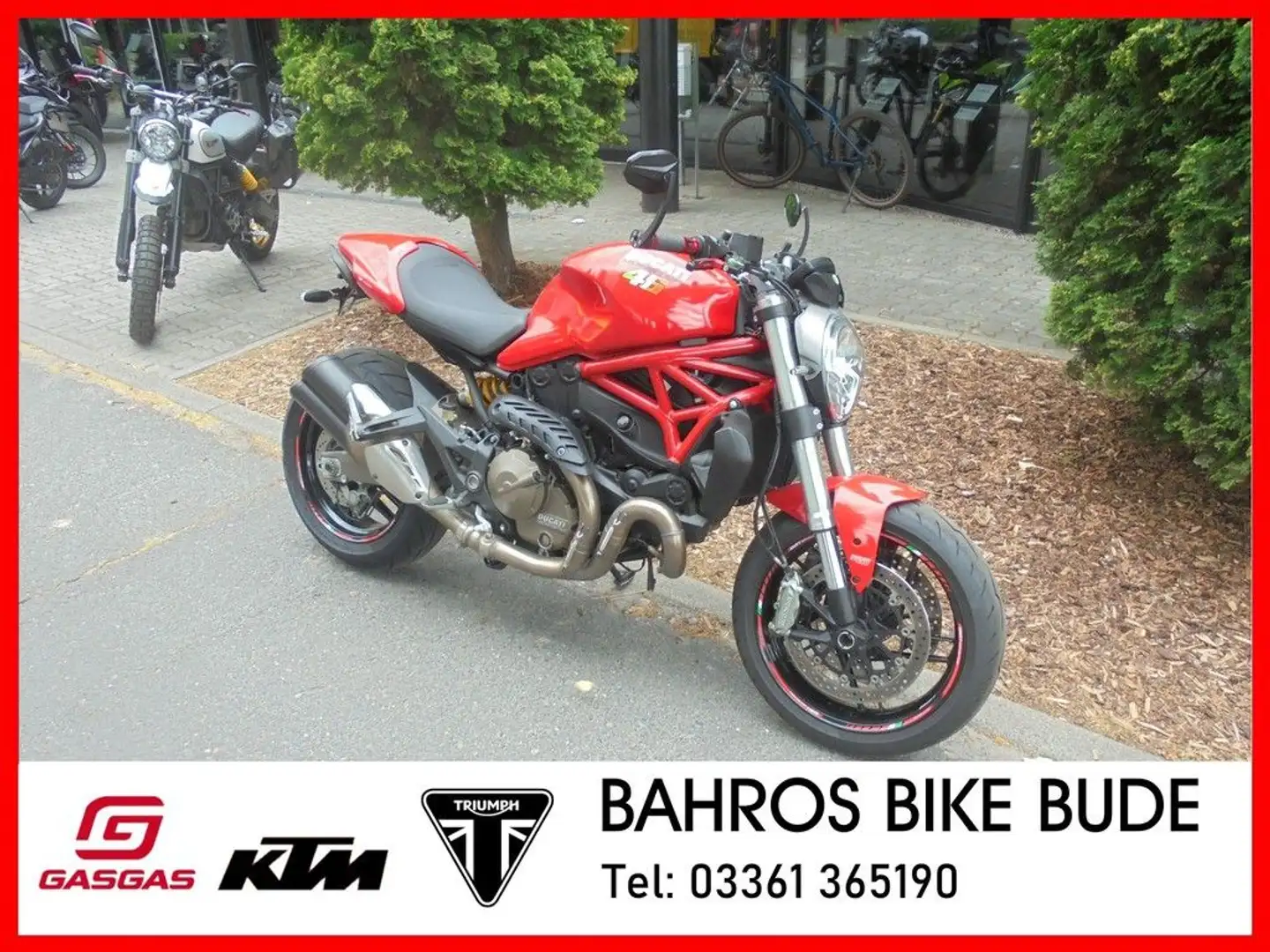 Ducati Monster 821 - 1