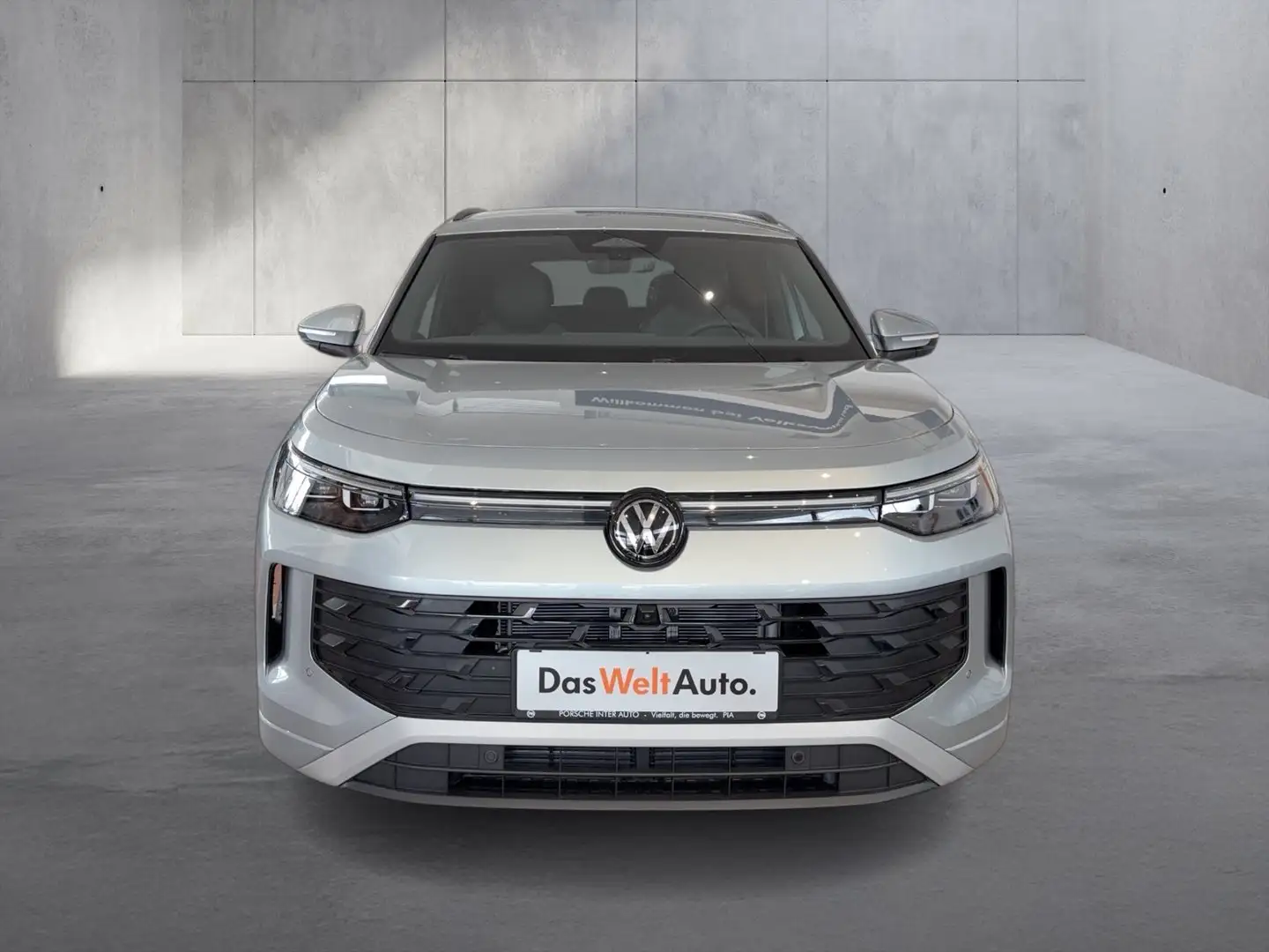 Volkswagen Tayron Friends eTSI DSG Silber - 2