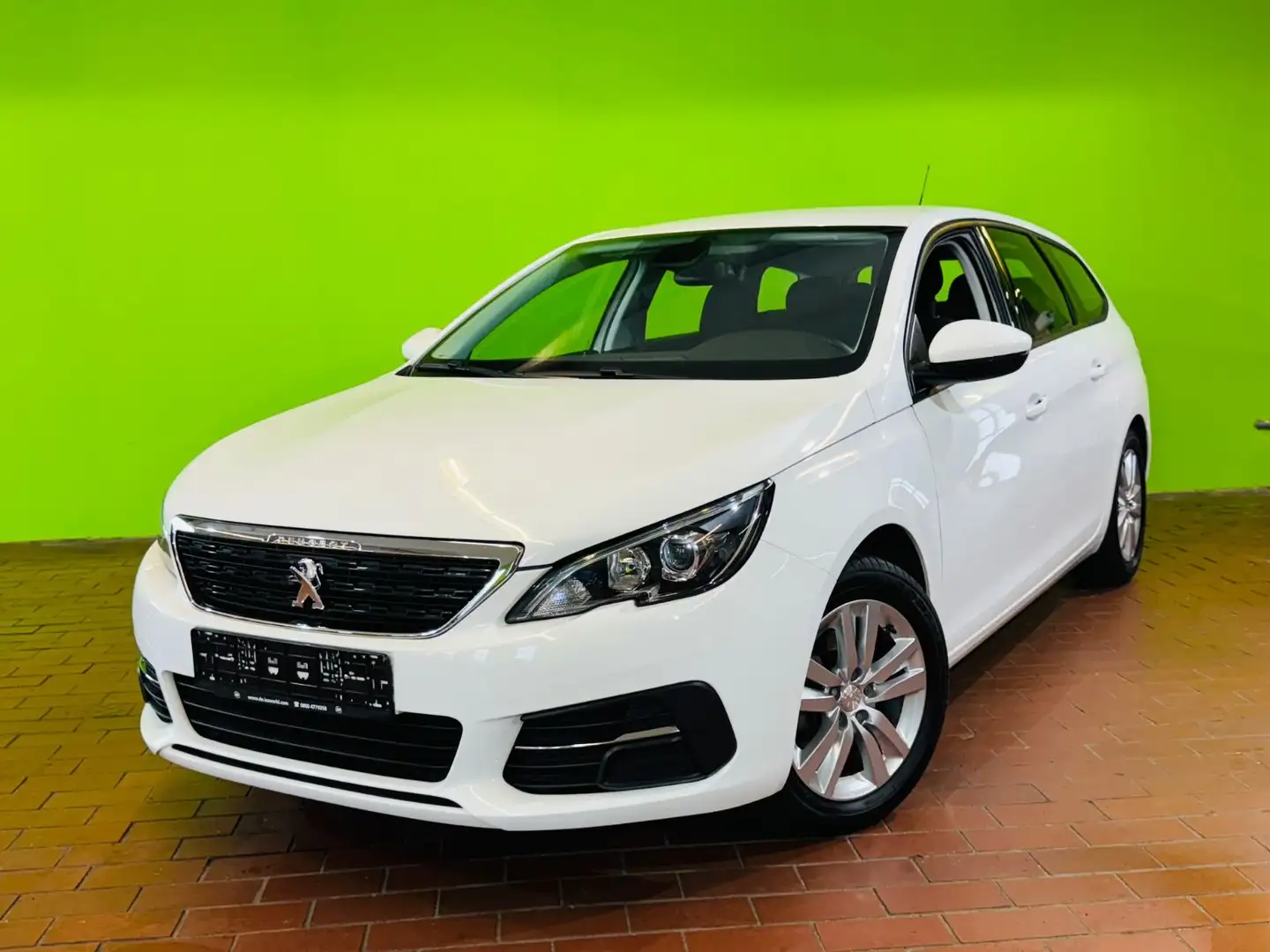 Peugeot 308 BlueHDi Active 360 Kamera Navi Finanzierung Weiß - 1
