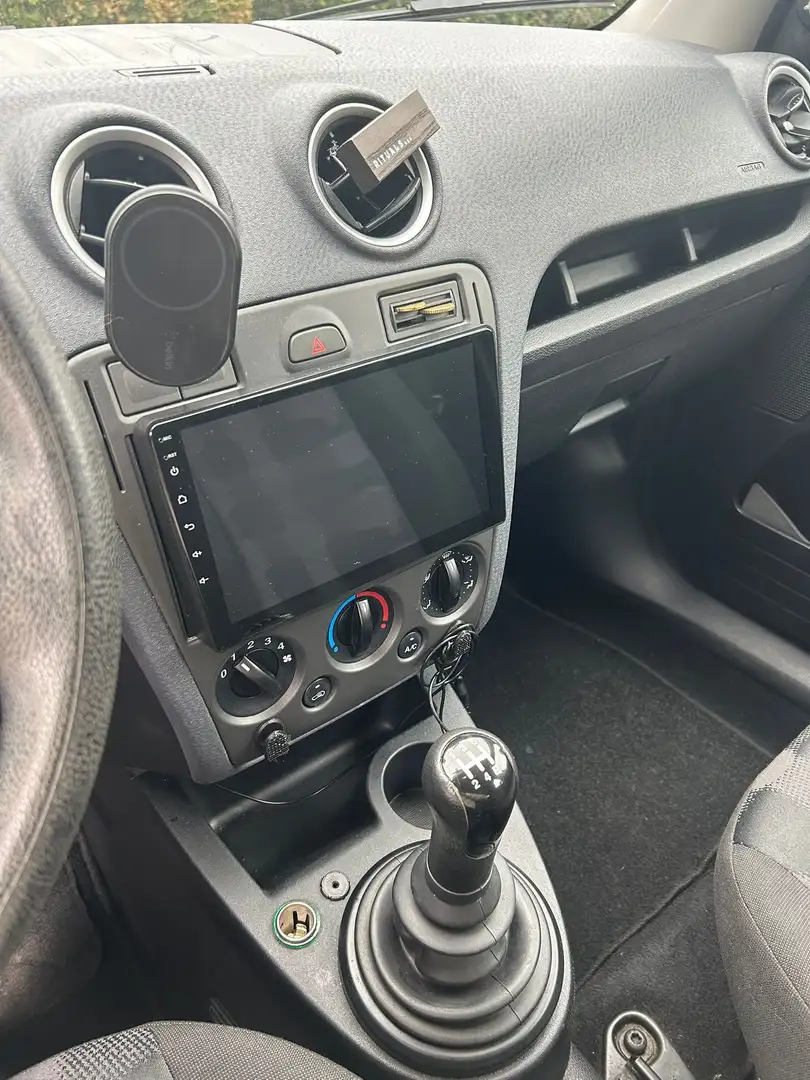 Ford Fusion Fusion 1.4-16V Champion Grijs - 2