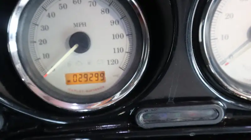 Harley-Davidson Street Glide - foto 5