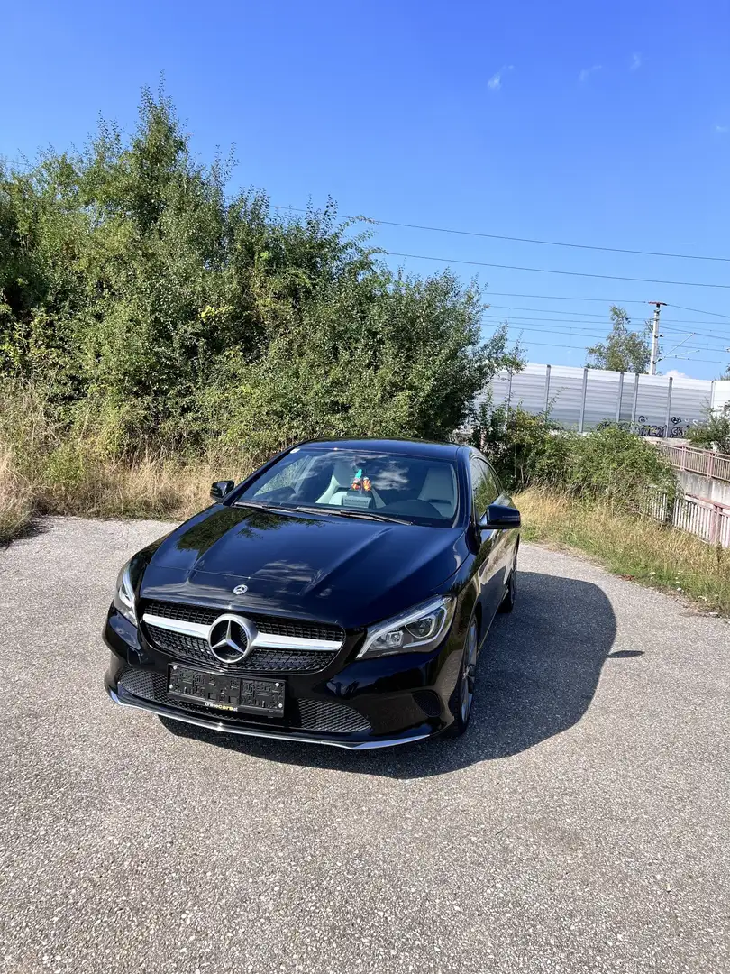Mercedes-Benz CLA 220 Shooting Brake d 4Matic 7G-DCT - 1