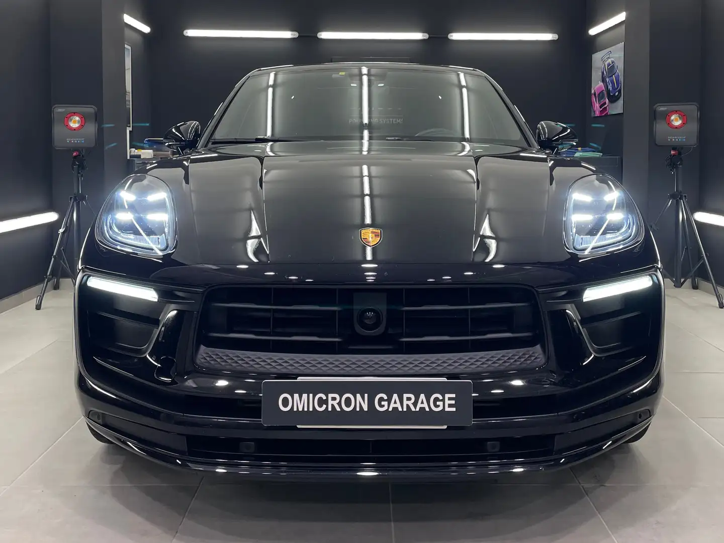 Porsche Macan 2.0 T Burmester - Carbonio - 21” - Tetto Nero - 2