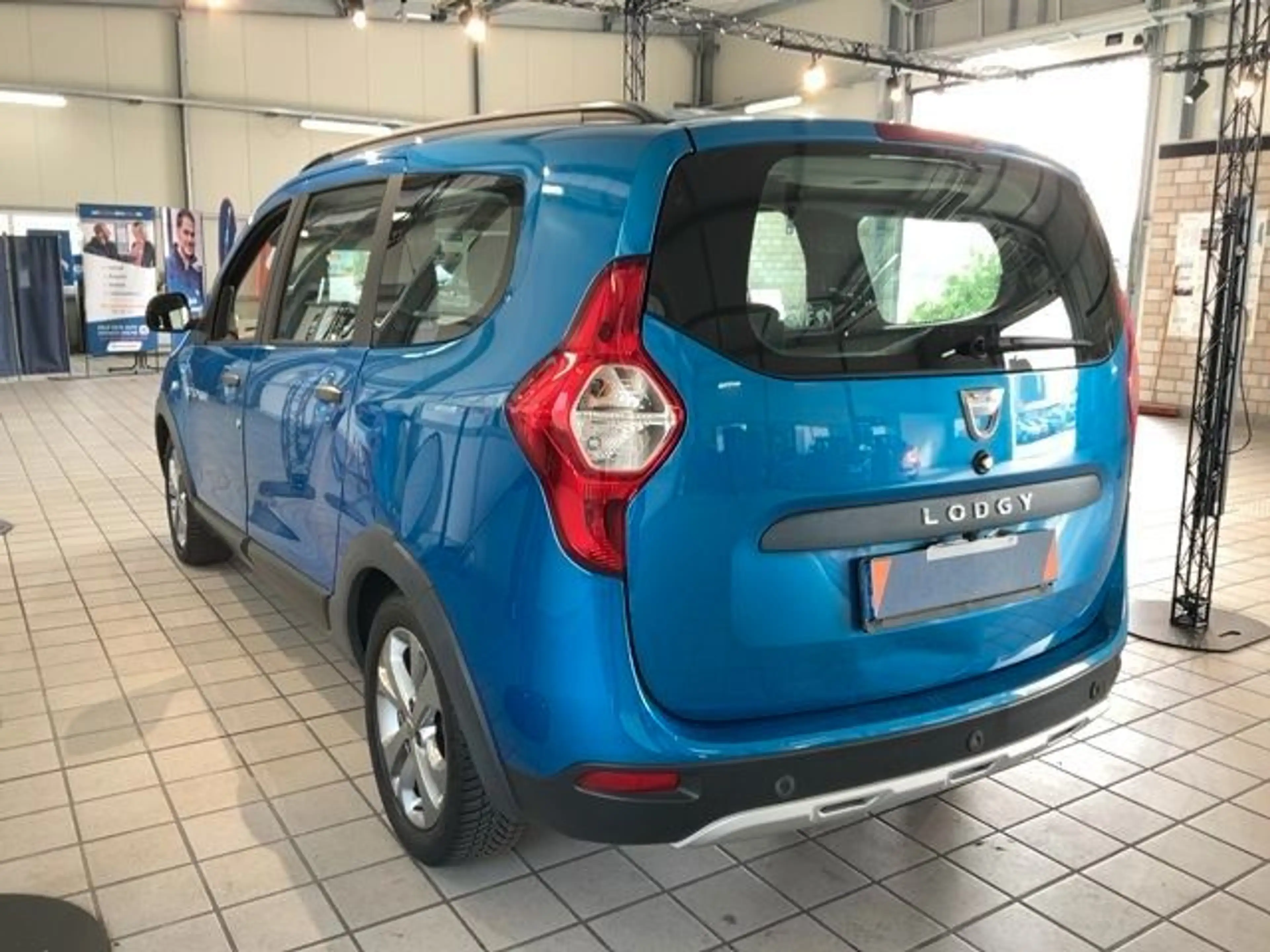 Dacia Lodgy Stepway — photo 8