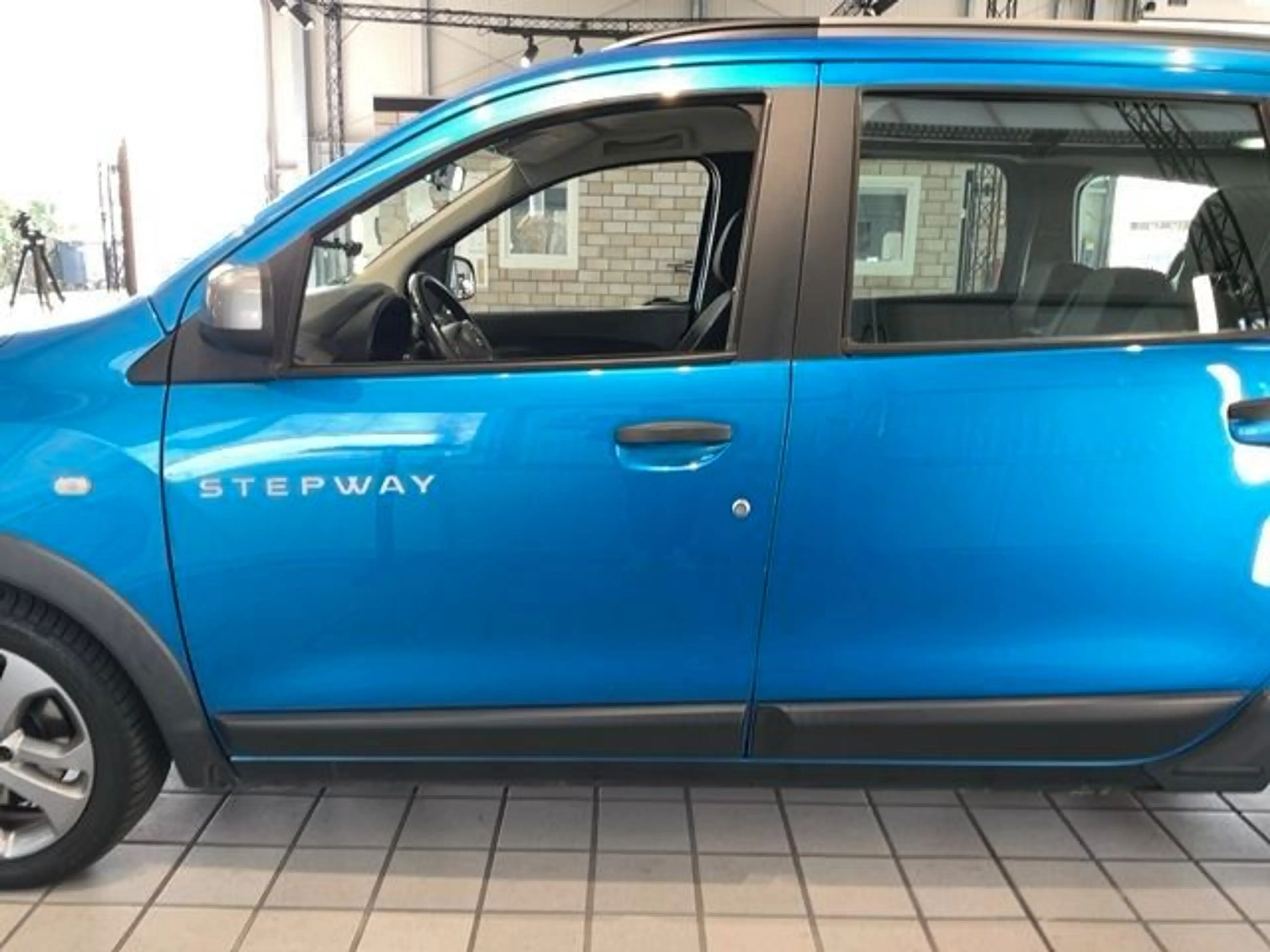 Dacia Lodgy Stepway — photo 9