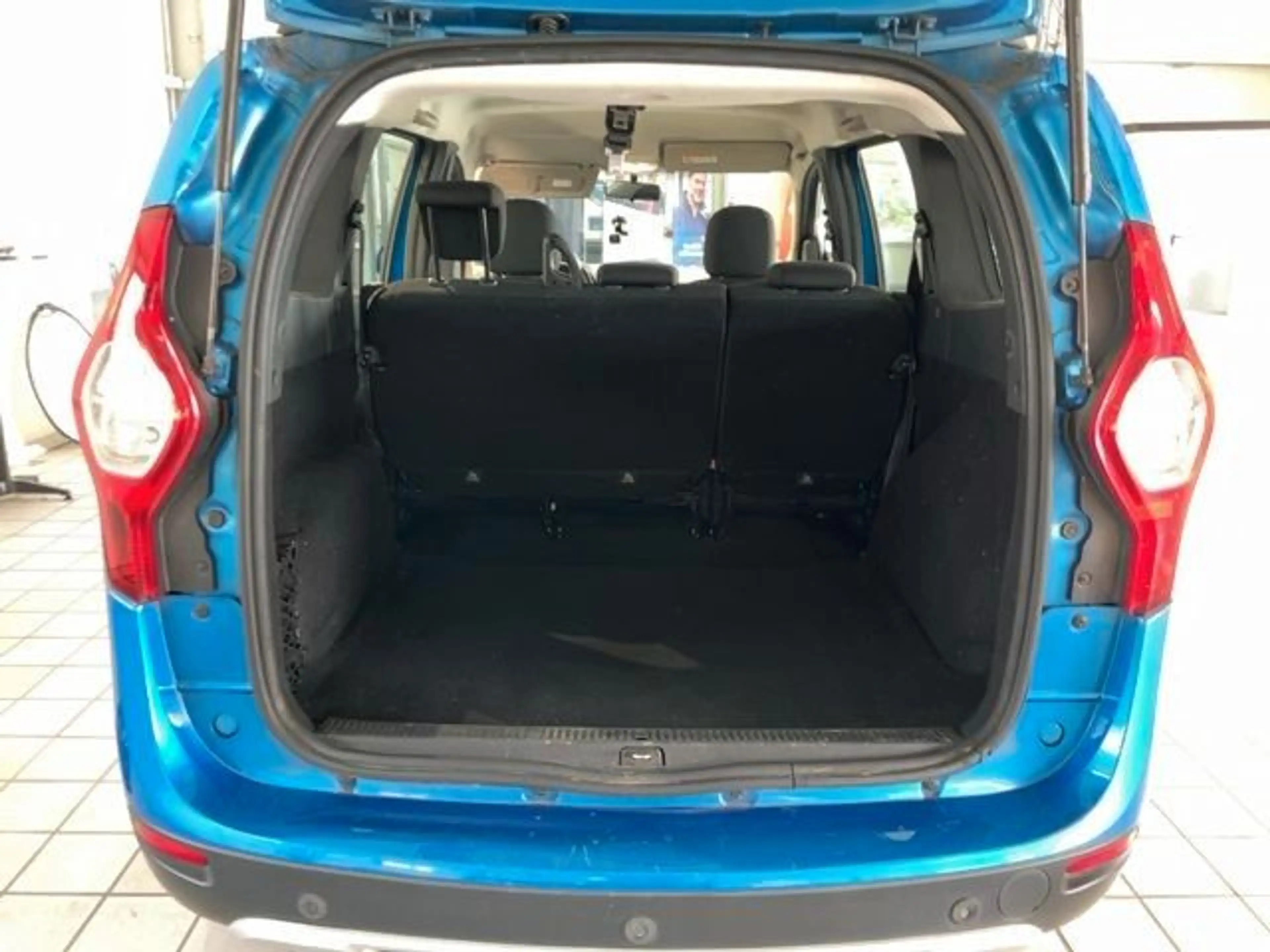 Dacia Lodgy Stepway — photo 7