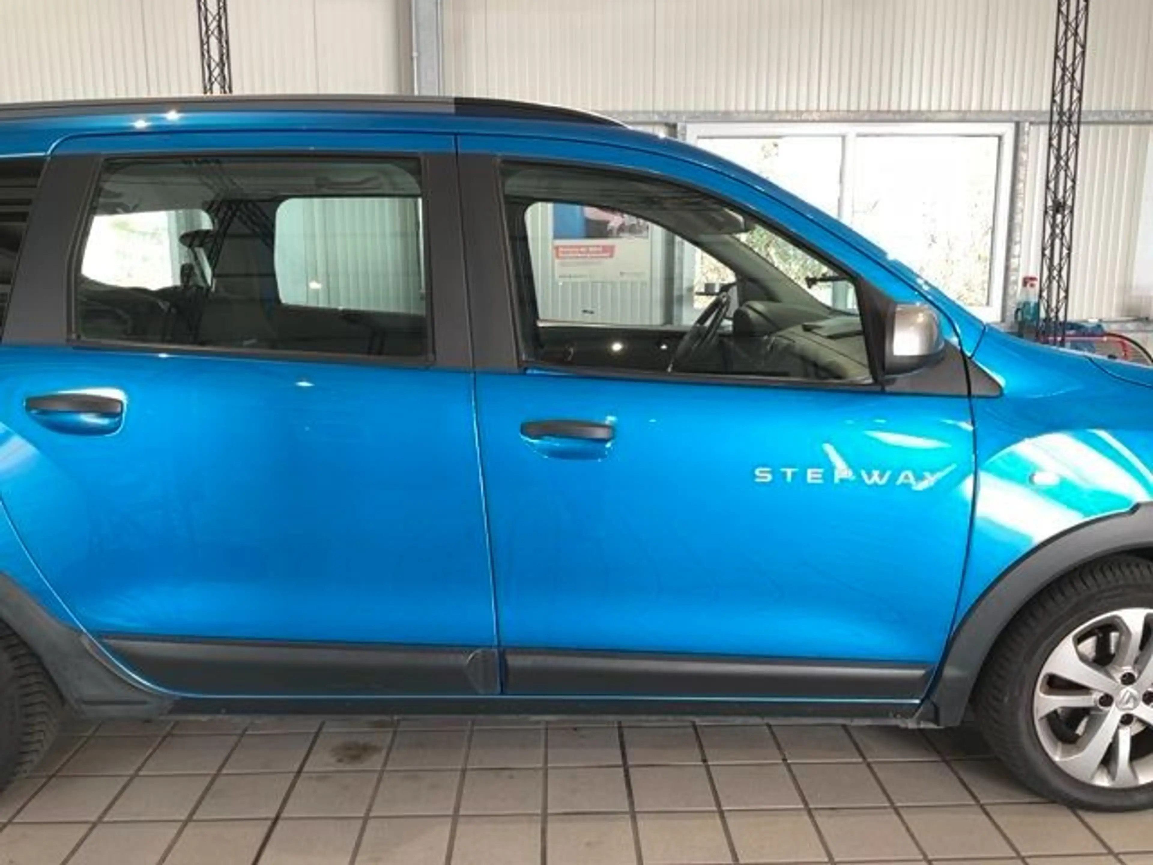 Dacia Lodgy Stepway — photo 4