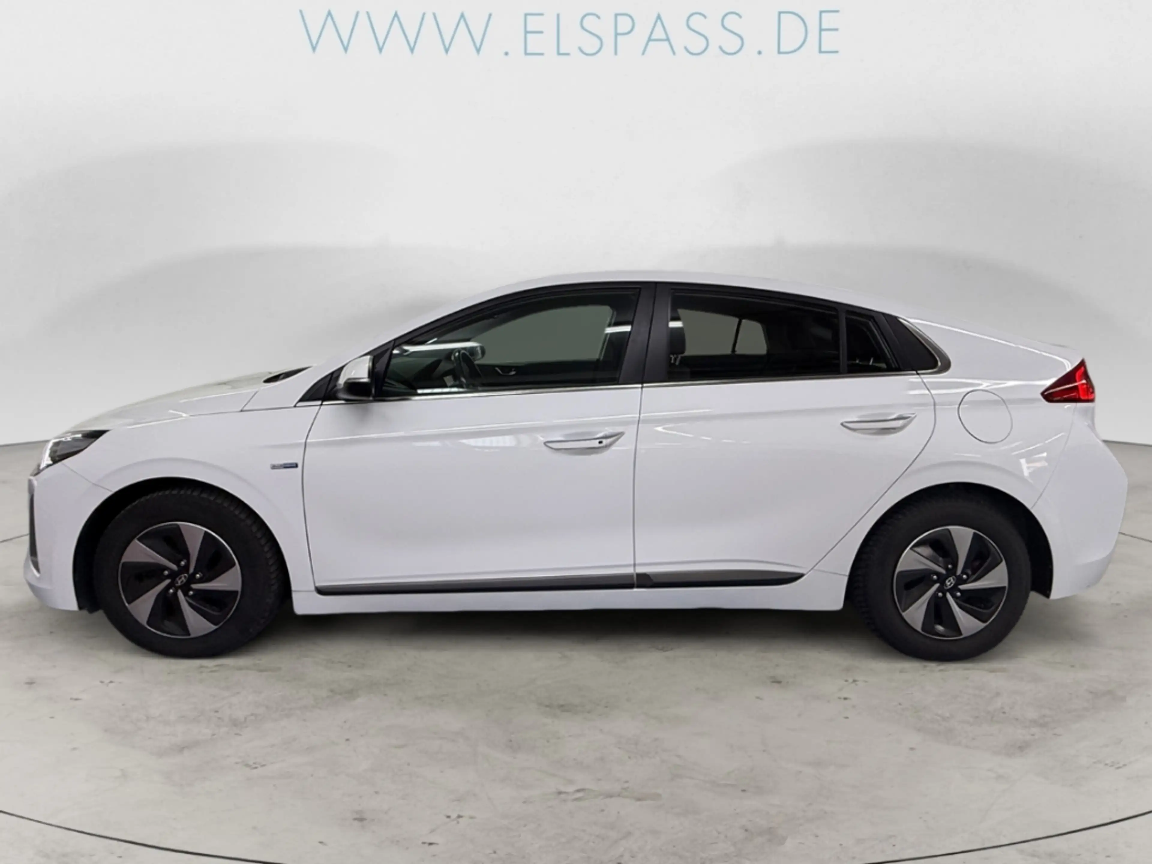 Hyundai IONIQ Style MHEV AUTOMATIK NAV XENON KAMERA ACC SITZ.HZG — photo 8