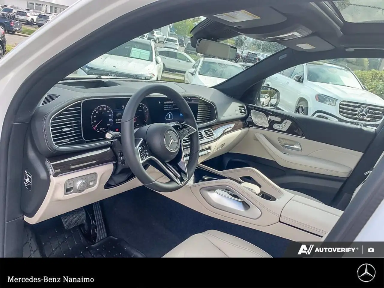 Mercedes-Benz GLE снимка Mercedes-Benz GLE
