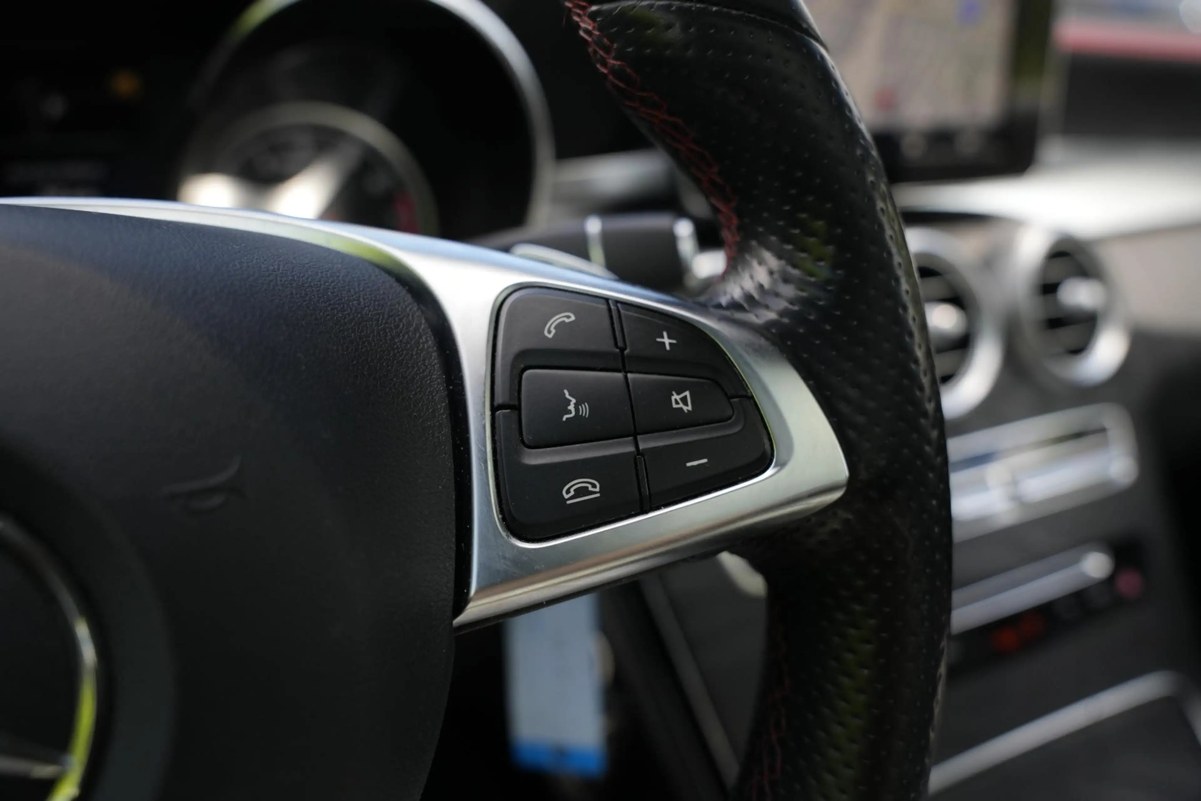 Mercedes-Benz C 43 AMG 4MATIC Pano 367PK — photo 42