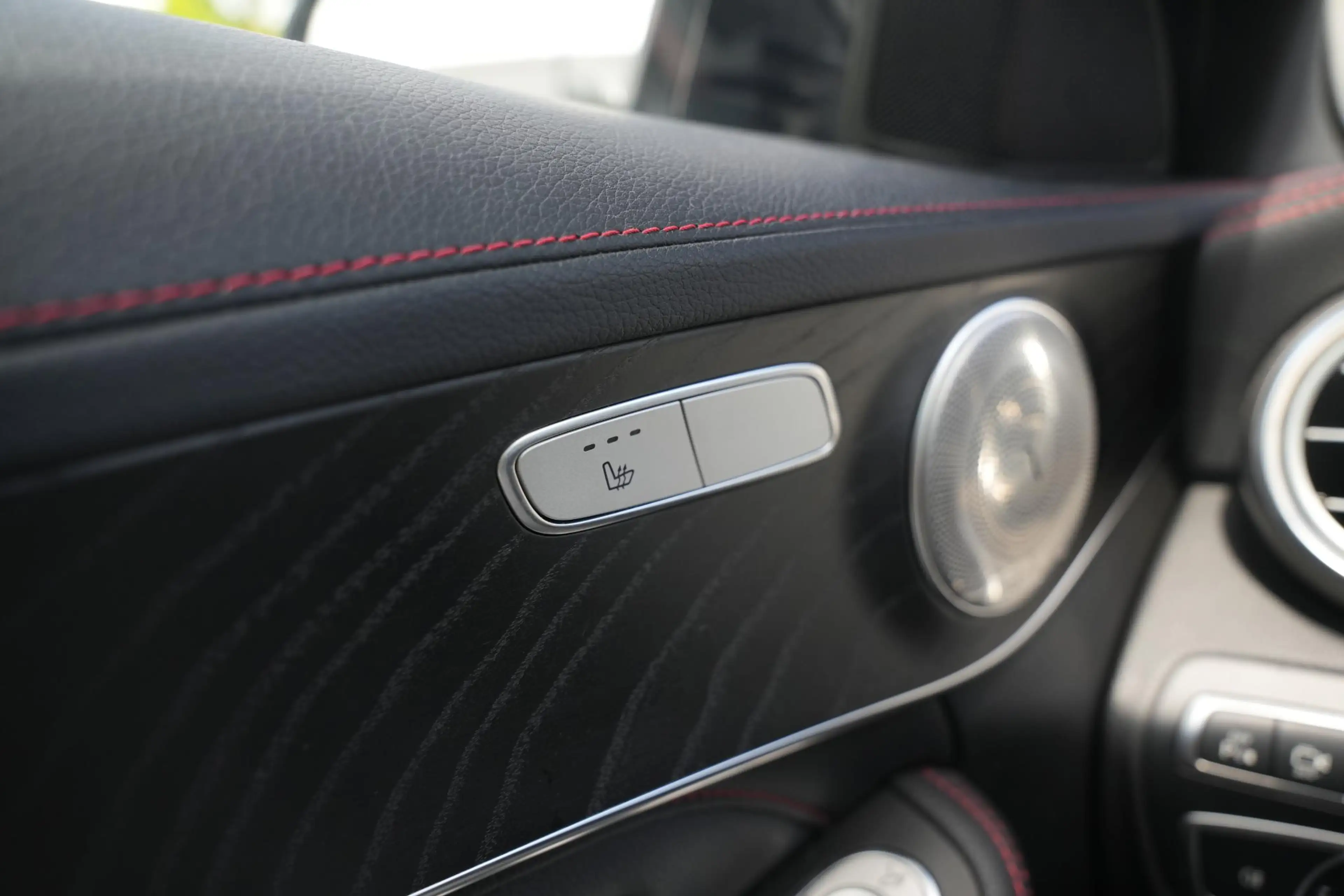 Mercedes-Benz C 43 AMG 4MATIC Pano 367PK — photo 48