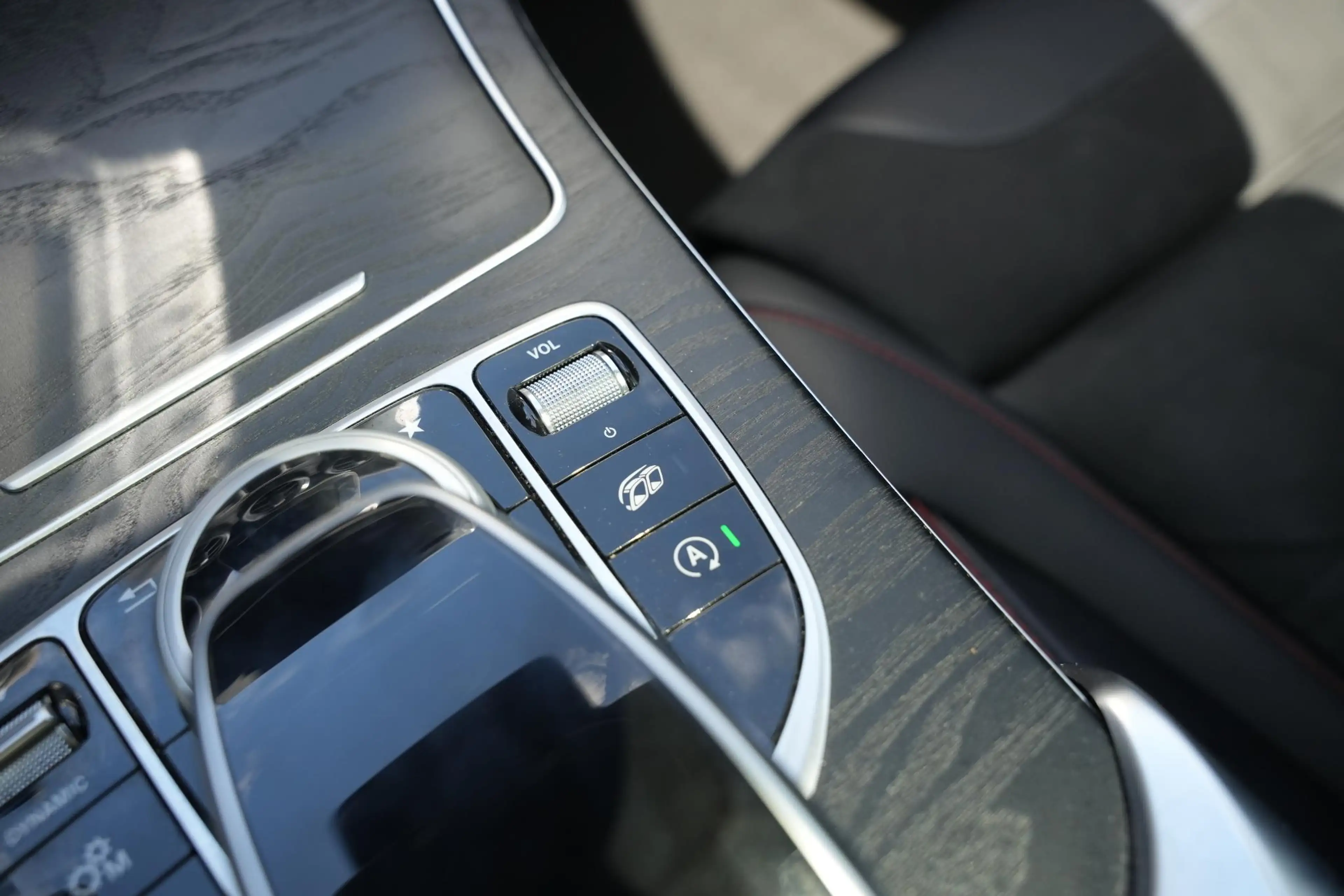 Mercedes-Benz C 43 AMG 4MATIC Pano 367PK — photo 38