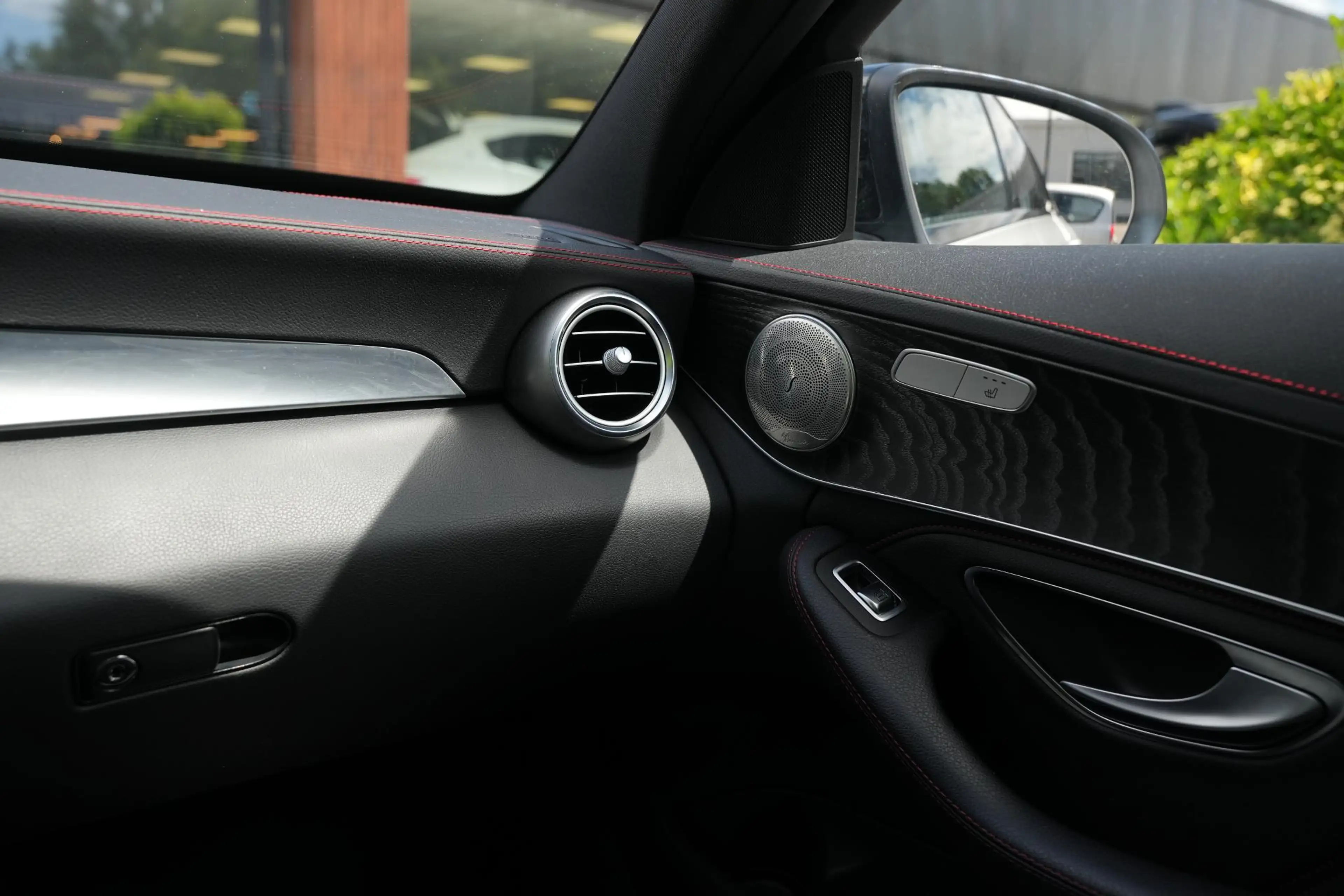 Mercedes-Benz C 43 AMG 4MATIC Pano 367PK — photo 40