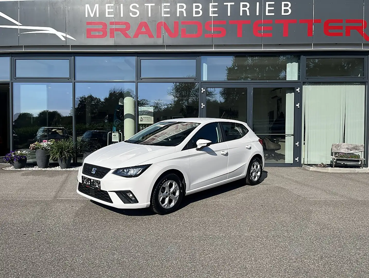 SEAT Ibiza 1,0 Reference Weiß - 1