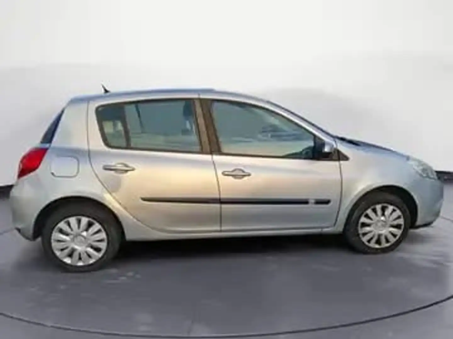 Renault Clio iii 1.2 75ch authentique - 1