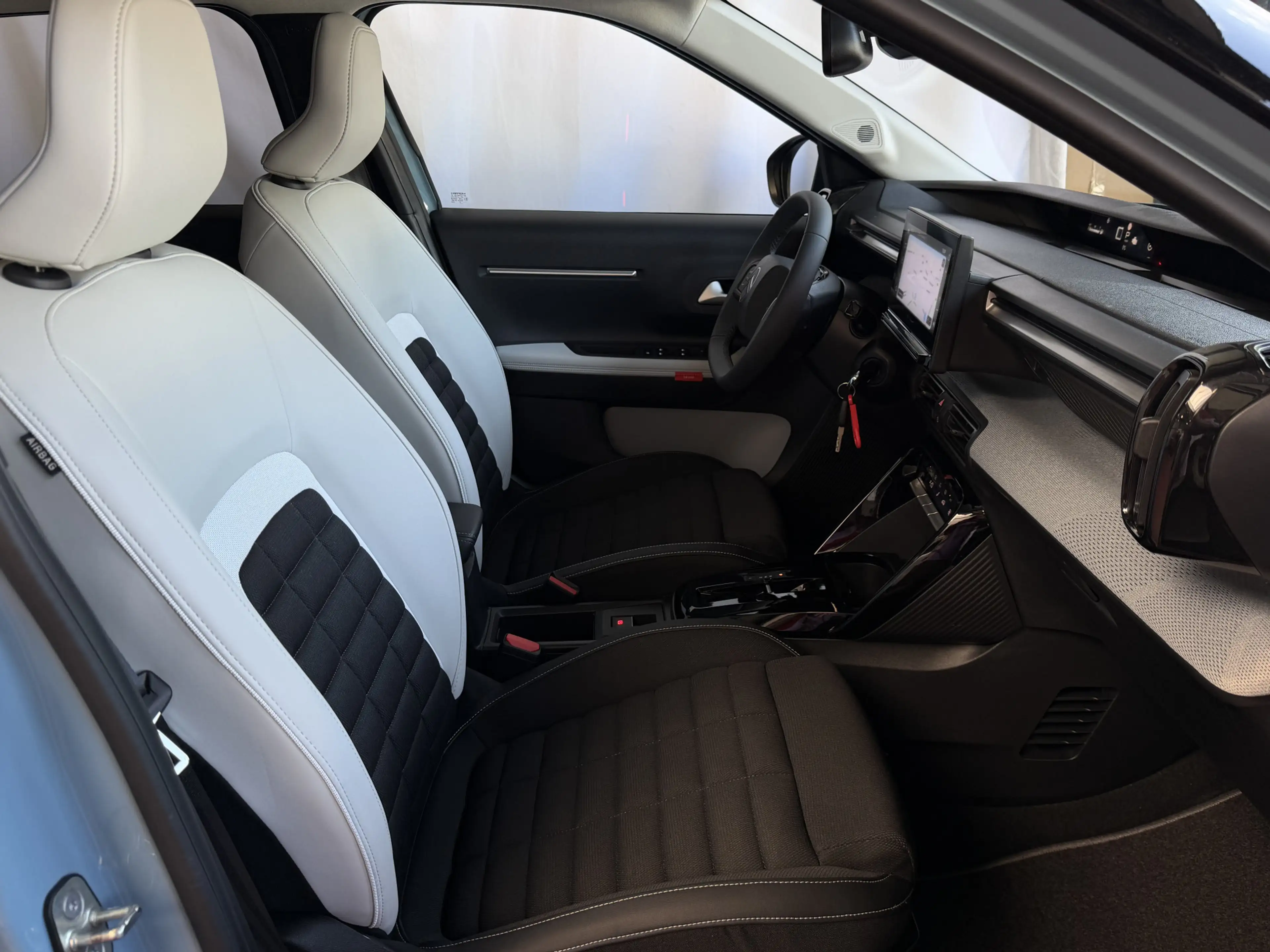 Citroen C3 Aircross Hybrid 145pk e-DCS Max | Navigatie | Apple Carplay — photo 32