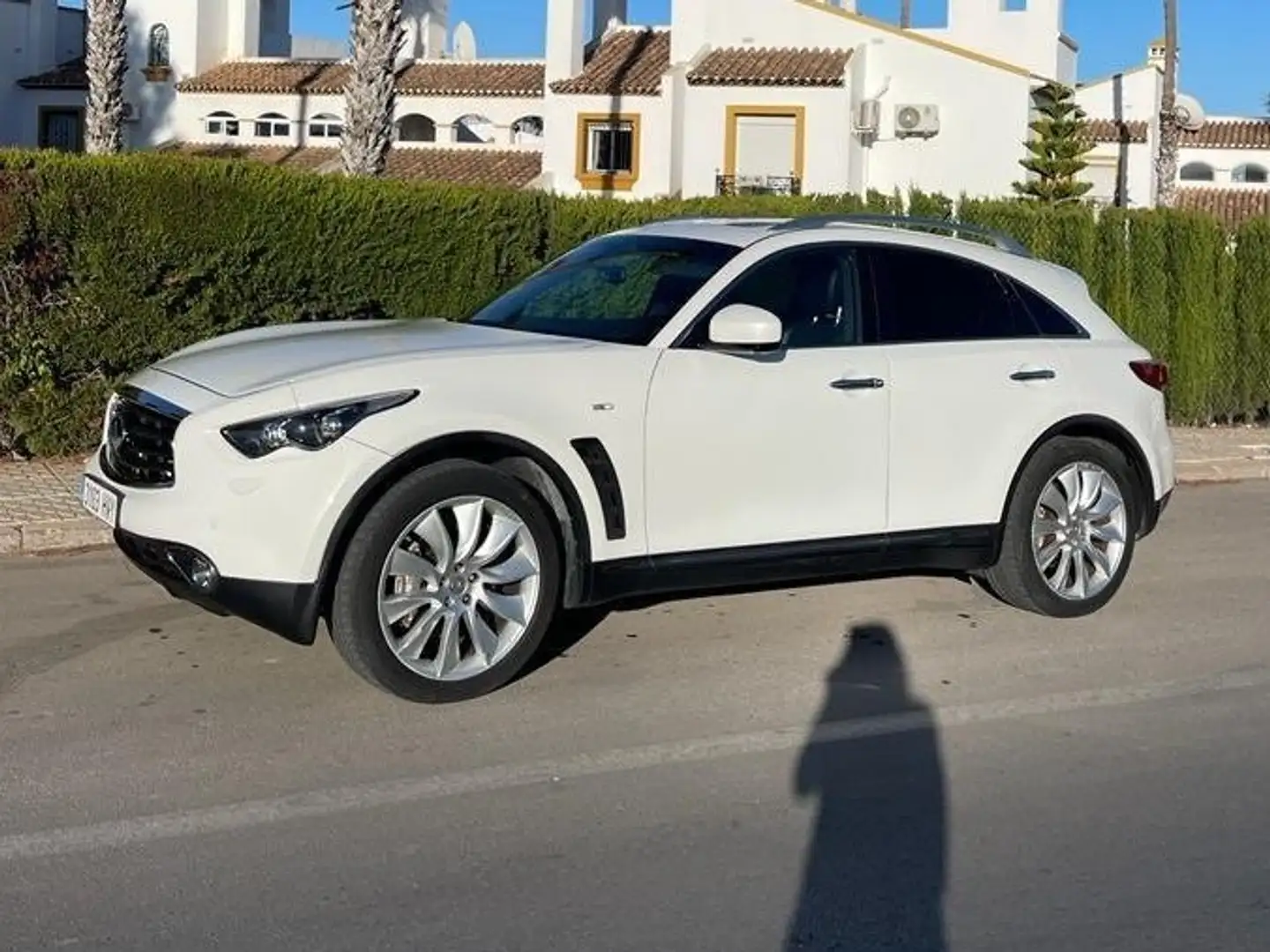 Infiniti QX70 3.0d AWD Aut. S Premium Bílá - 1