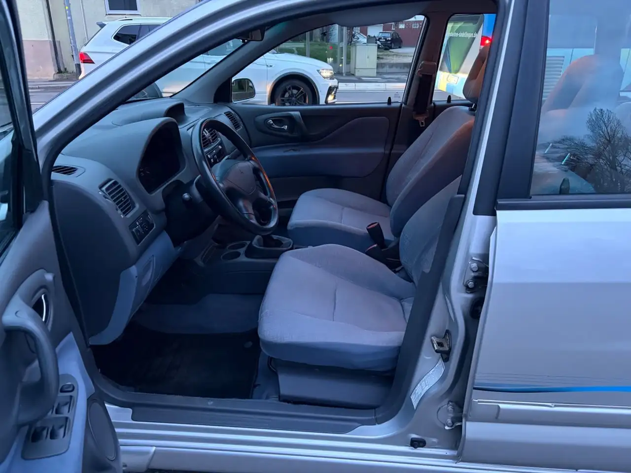 Mitsubishi Space Star 1,6 Comfort**EURO 4**TÜV NEU**KLIMA**, foto 12