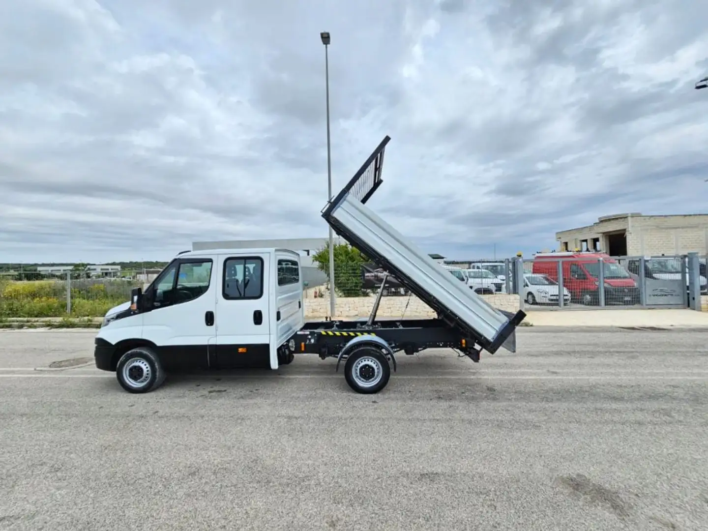 Iveco Daily 33S11 2.3mjt 3450 DC CASSONE RIBALTABILE TRILAT. Bianco - 1