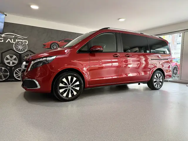 Mercedes-Benz V-Class view 3