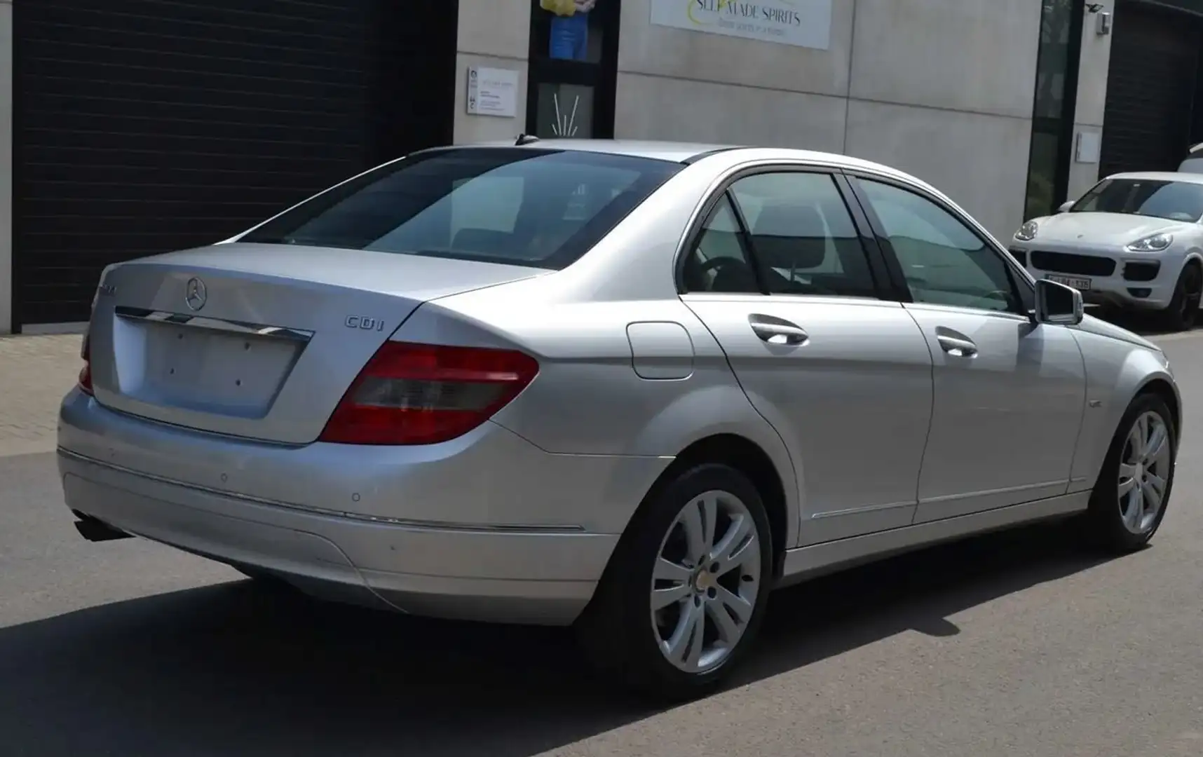 Mercedes-Benz C 200 CDI BlueEFFICIENCY Avantgarde Command online/PDC Grijs - 2