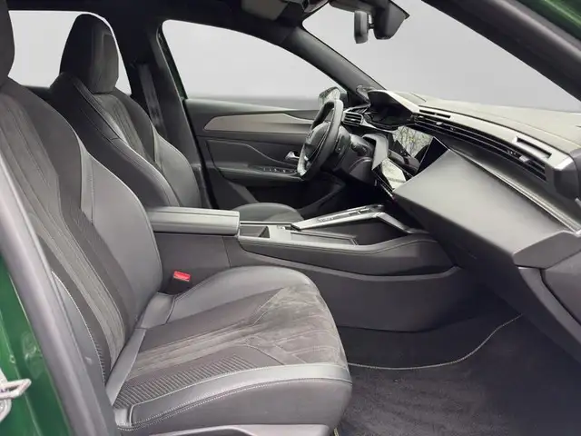 Peugeot 308 view 9