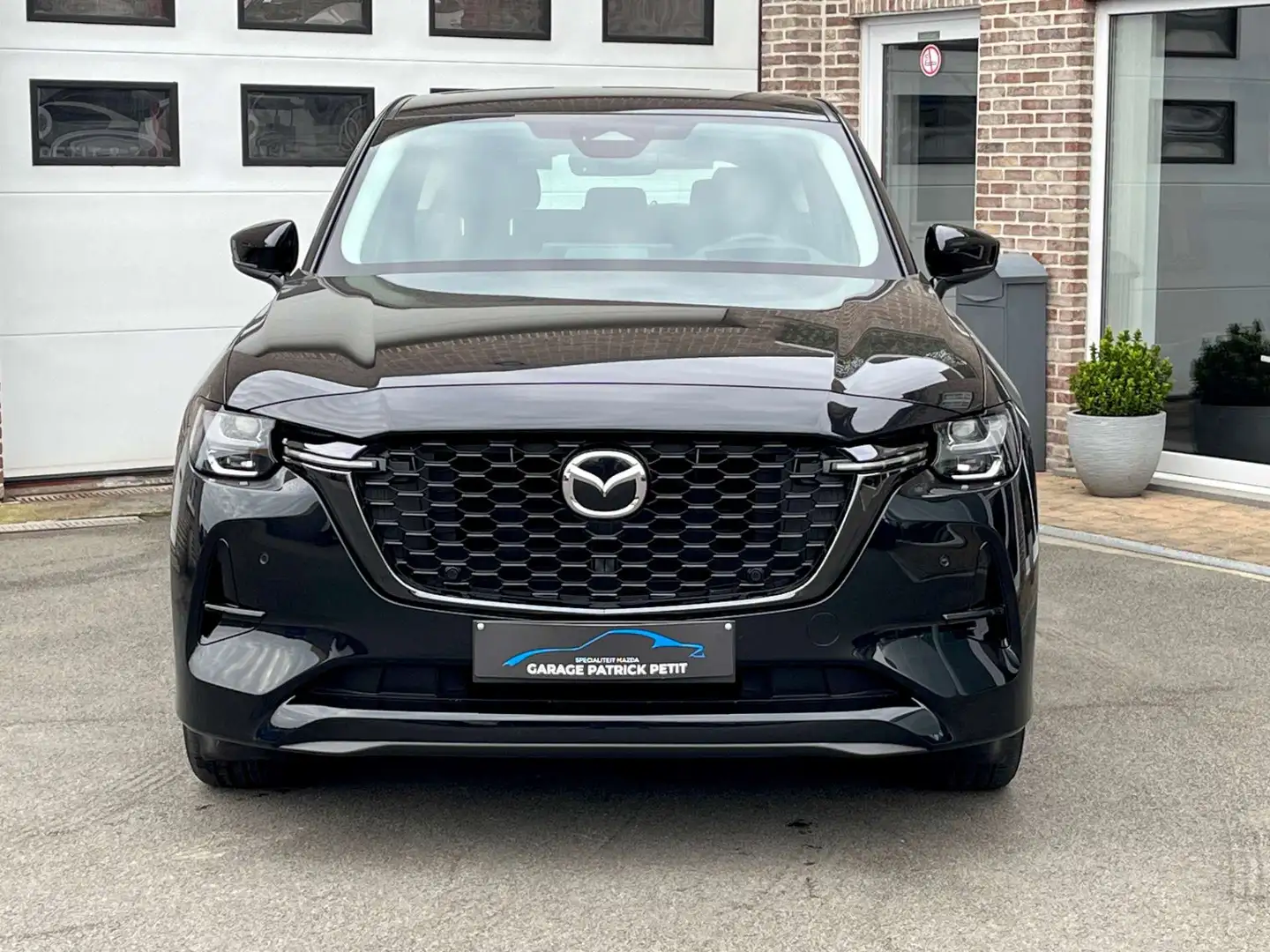 Mazda CX-60 2.5 e-Skyactiv PHEV AWD Homura / 18000km Zwart - 2