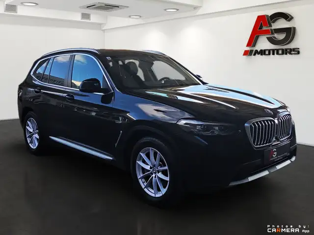 BMW X3 view 4