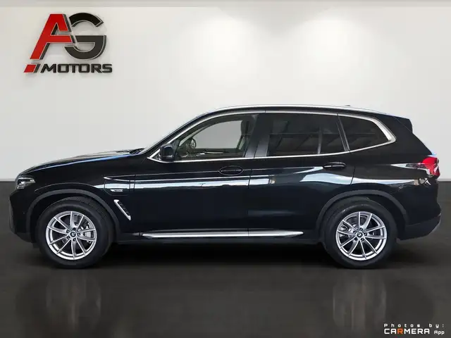 BMW X3 view 10