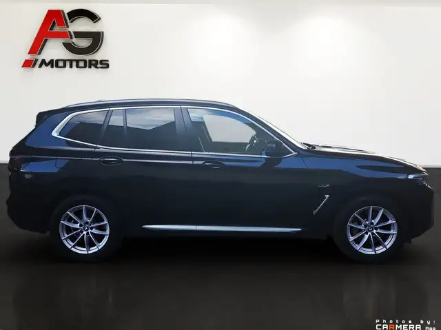 BMW X3 view 6
